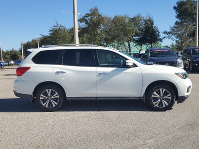 2020 Nissan Pathfinder S