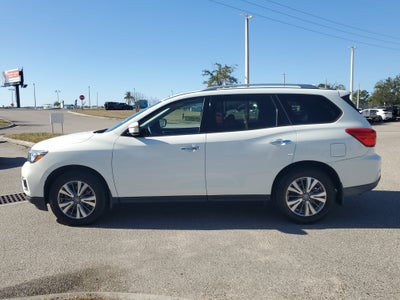 2020 Nissan Pathfinder S