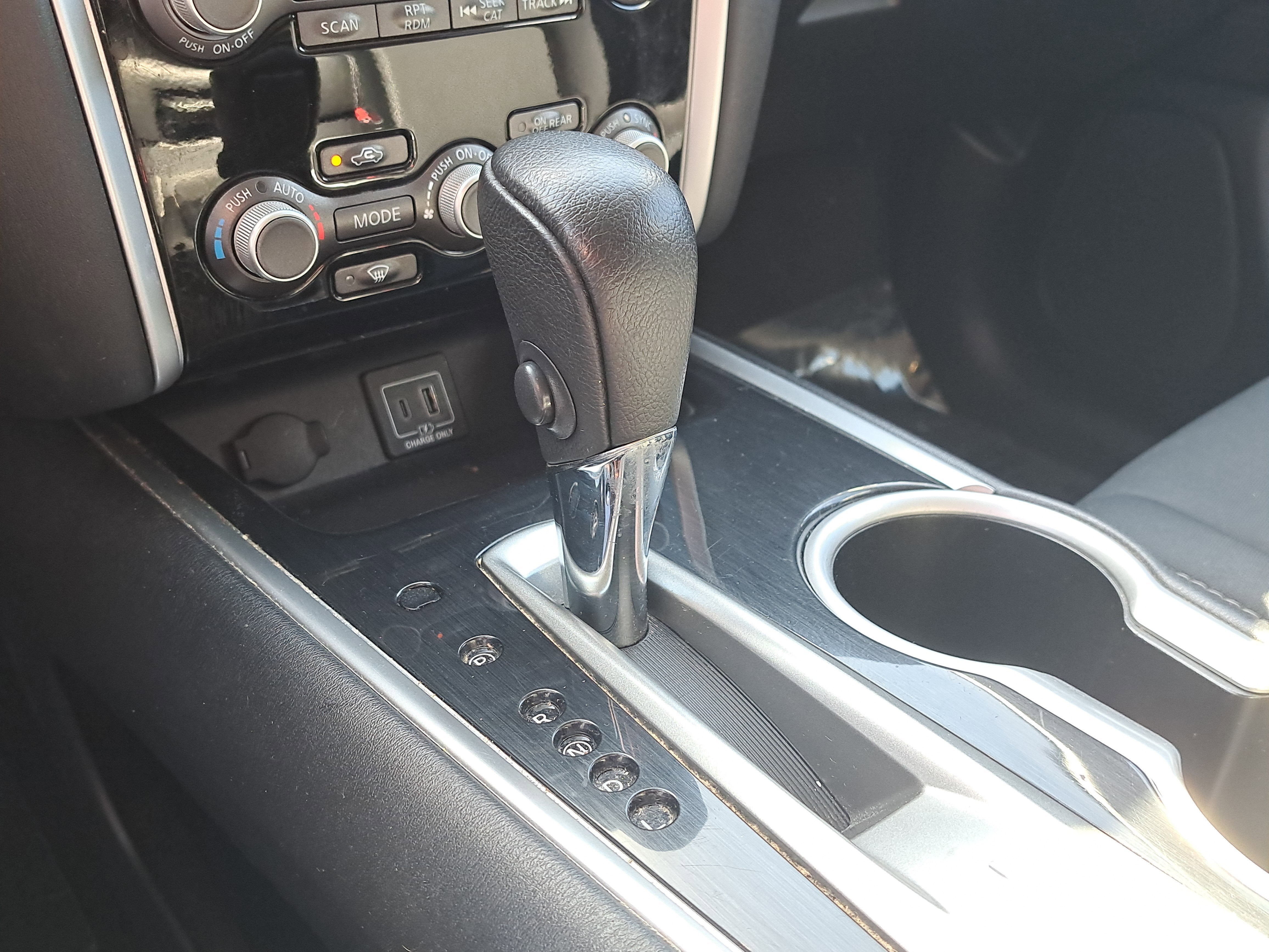 2019 Nissan Pathfinder SV