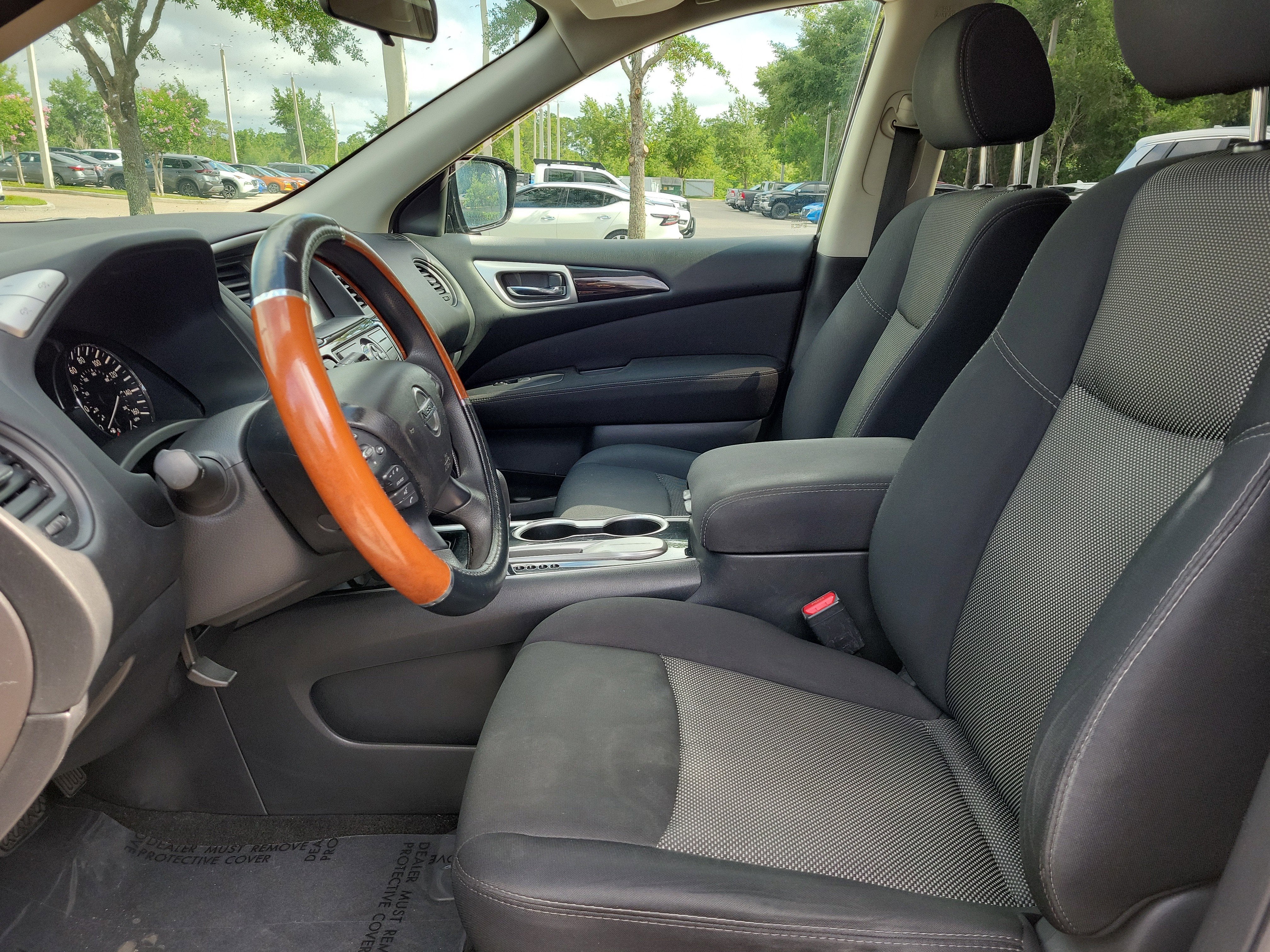 2017 Nissan Pathfinder S