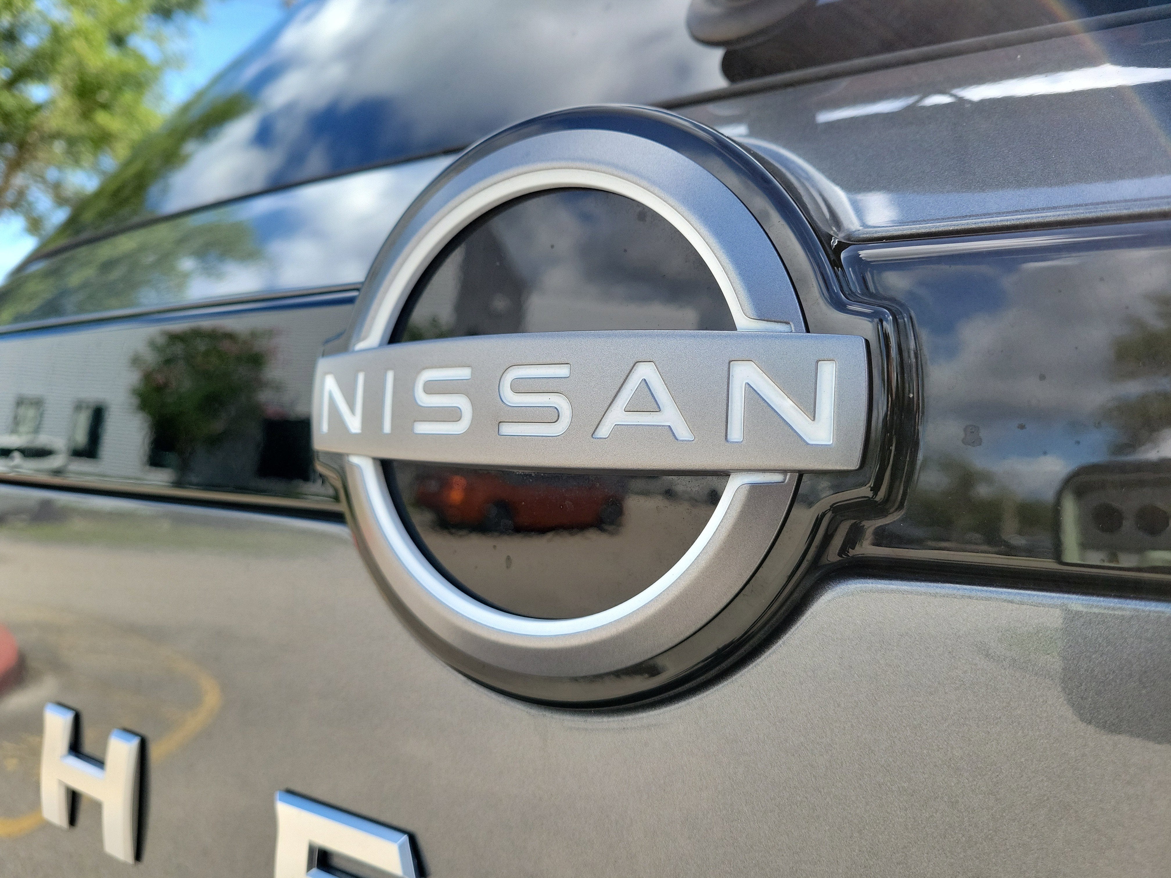 2025 Nissan Pathfinder S