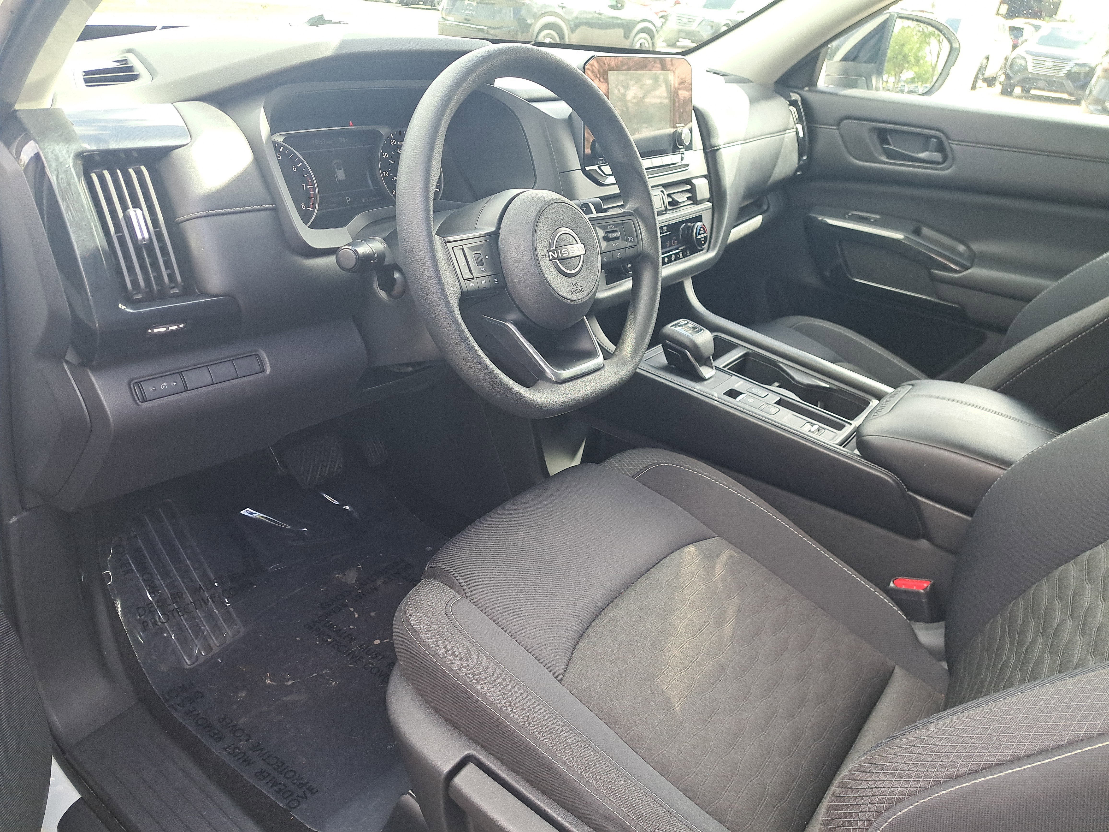 2023 Nissan Pathfinder S