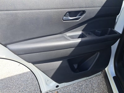 2023 Nissan Pathfinder S