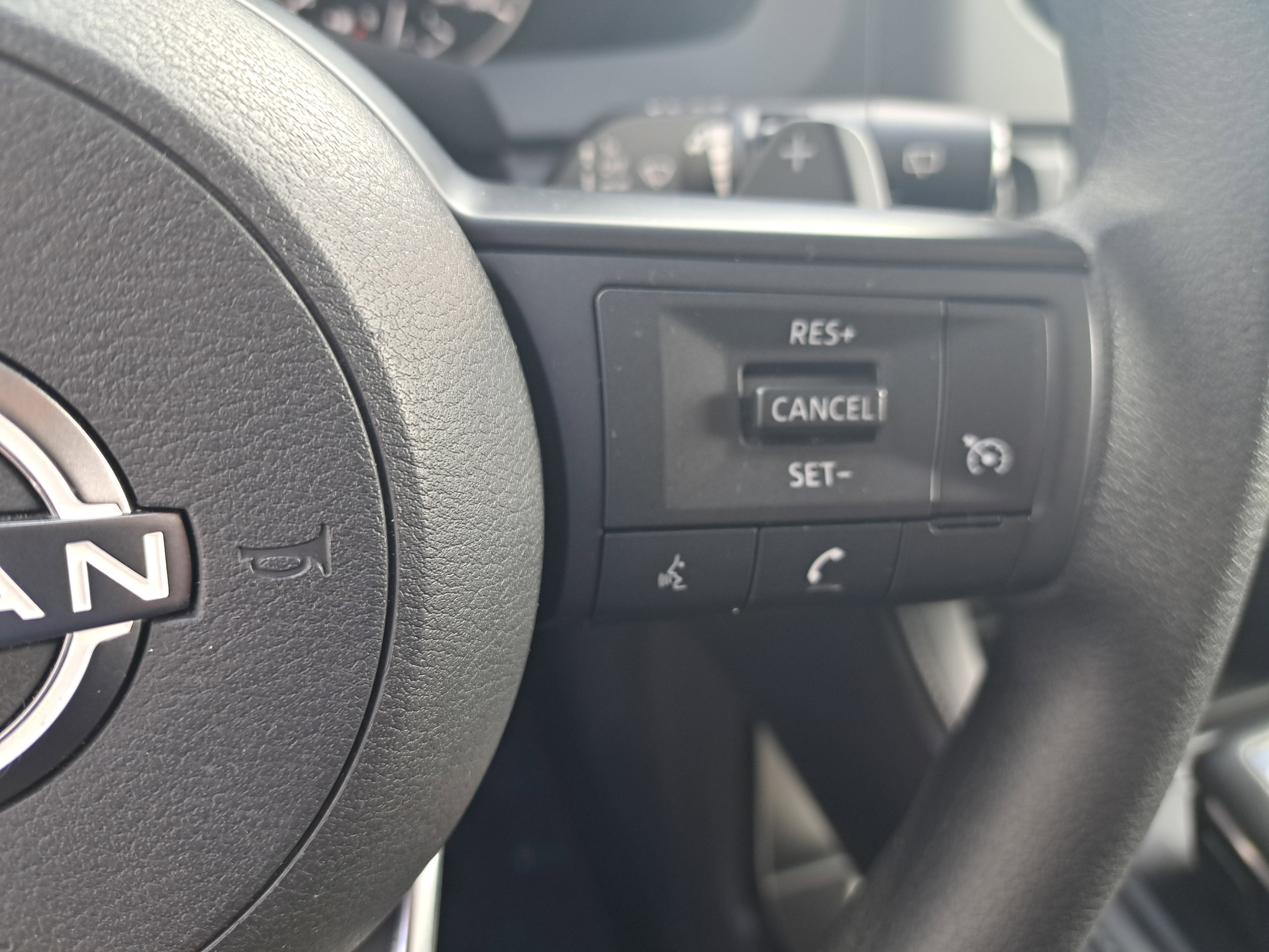 2023 Nissan Pathfinder S