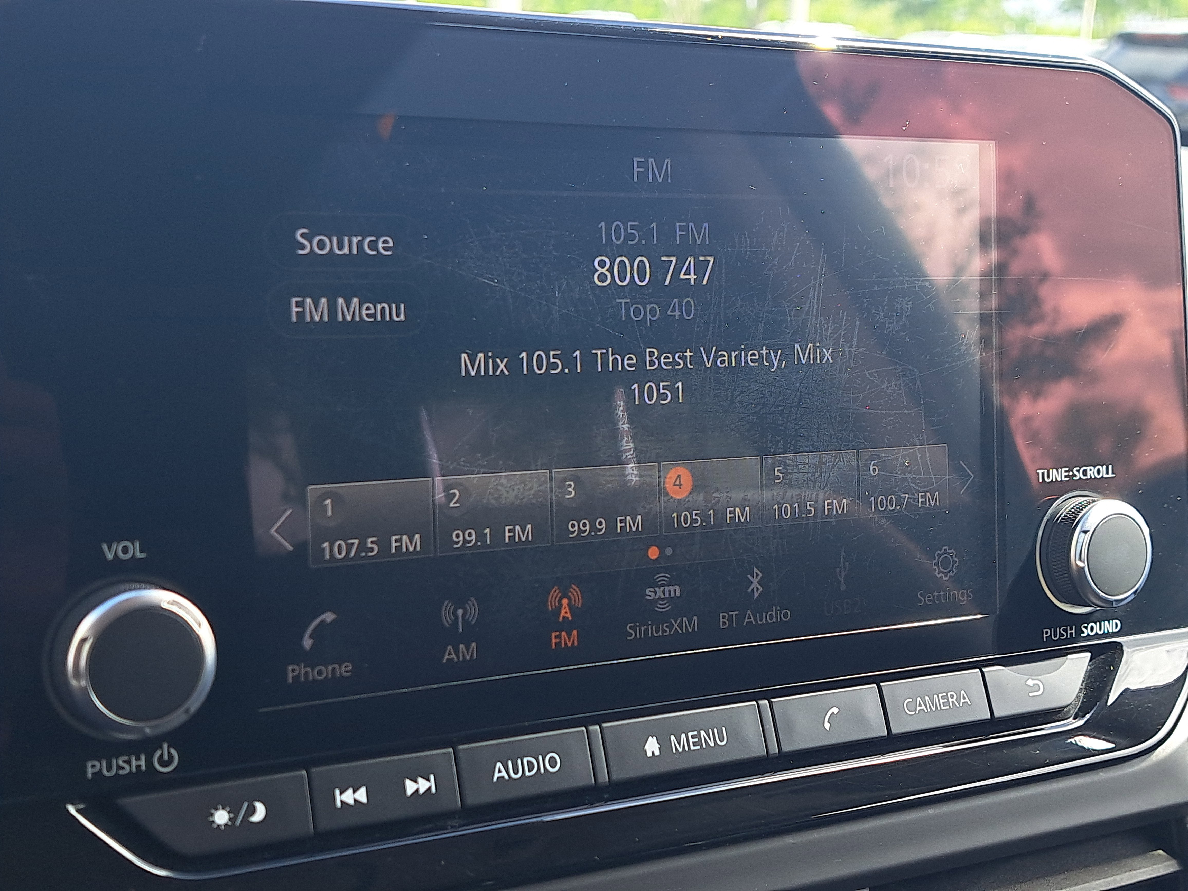 2023 Nissan Pathfinder S