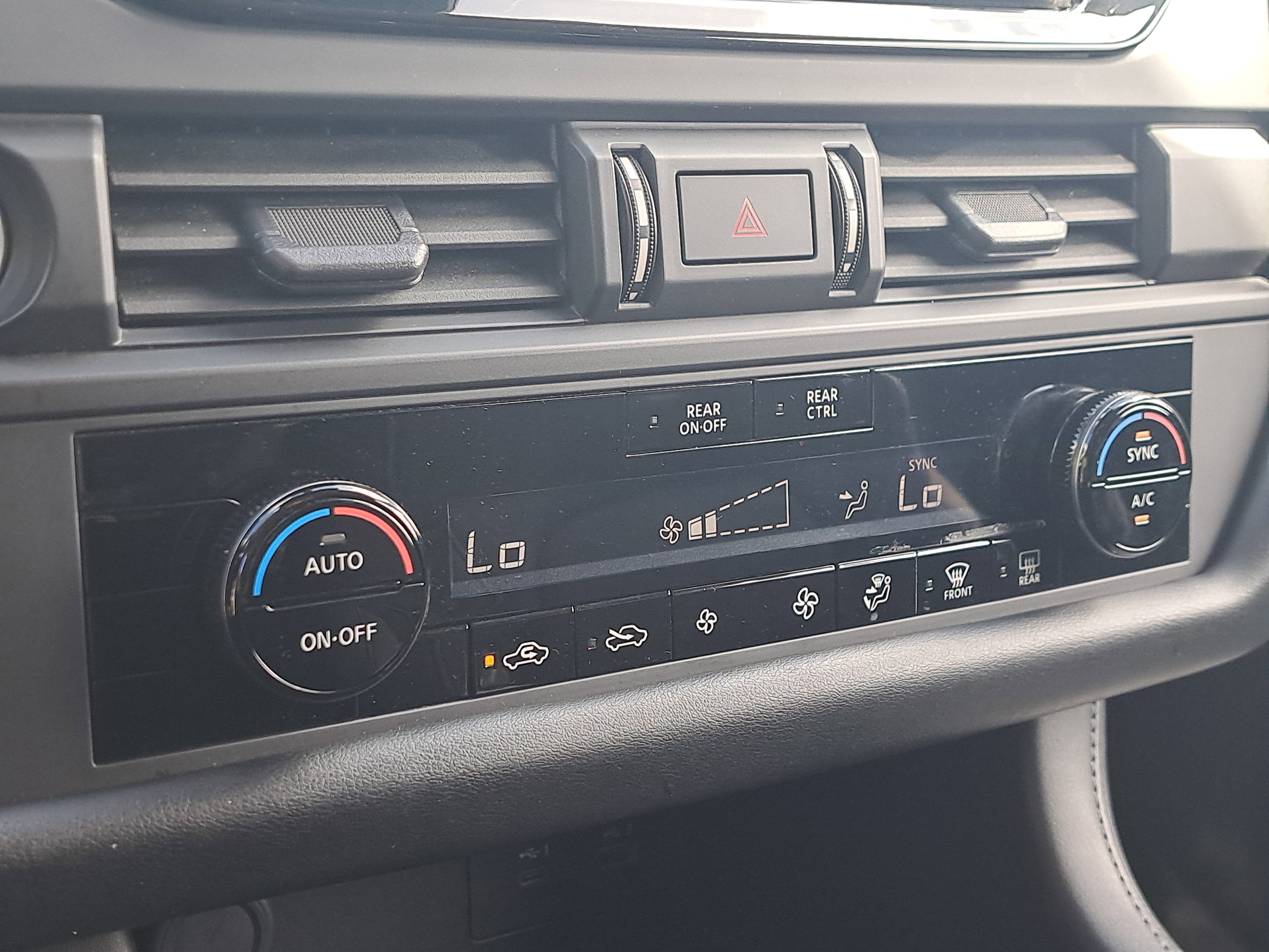 2023 Nissan Pathfinder S