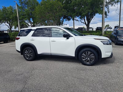 2023 Nissan Pathfinder S