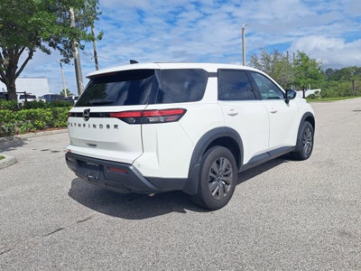 2023 Nissan Pathfinder S