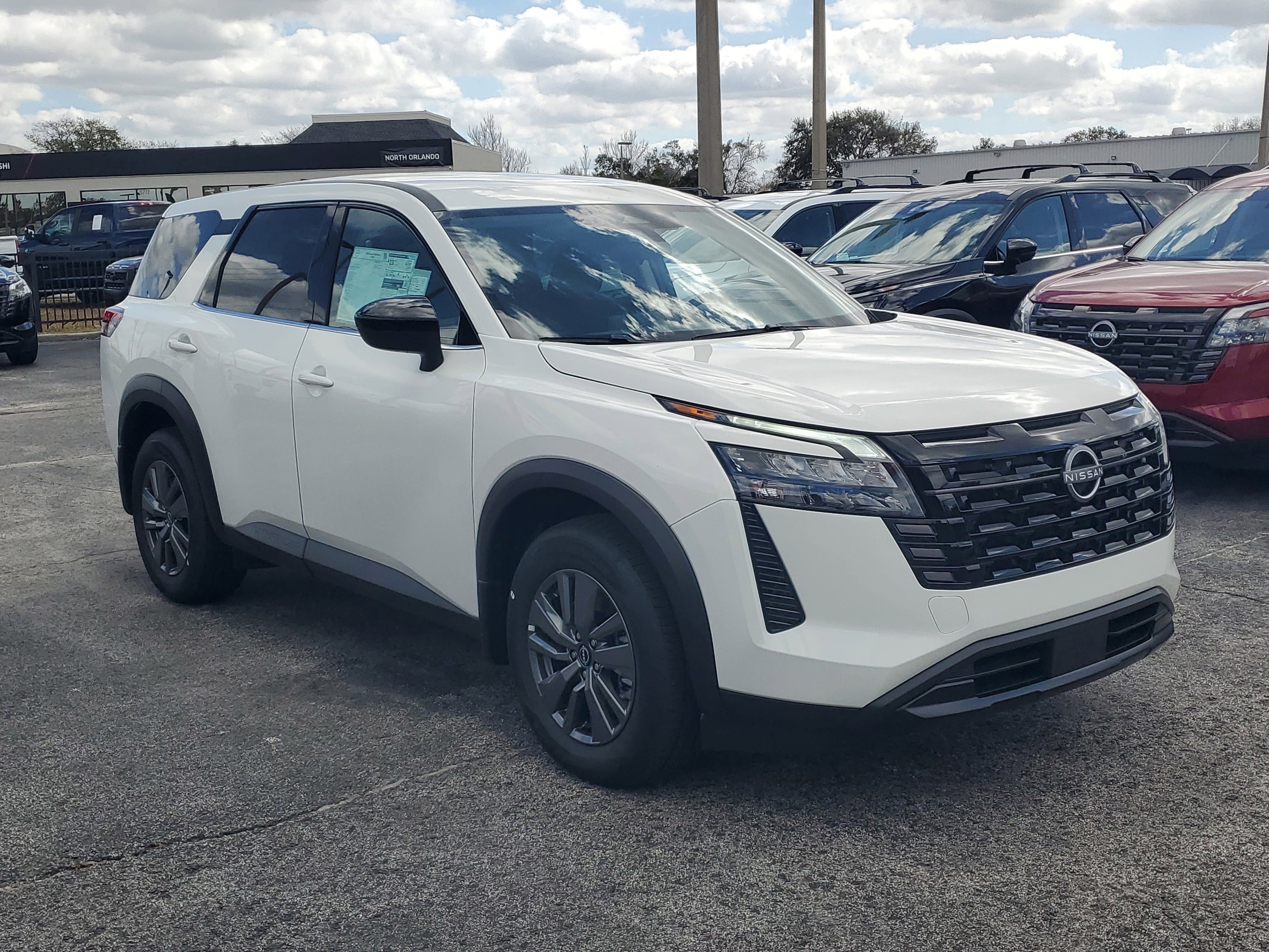 2026 Nissan Pathfinder S