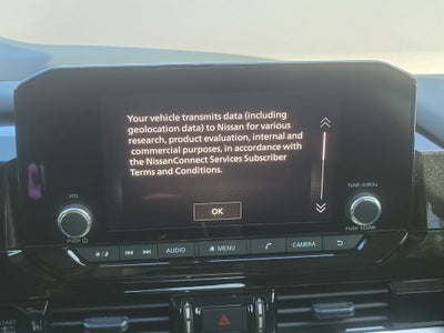 2025 Nissan Pathfinder SV