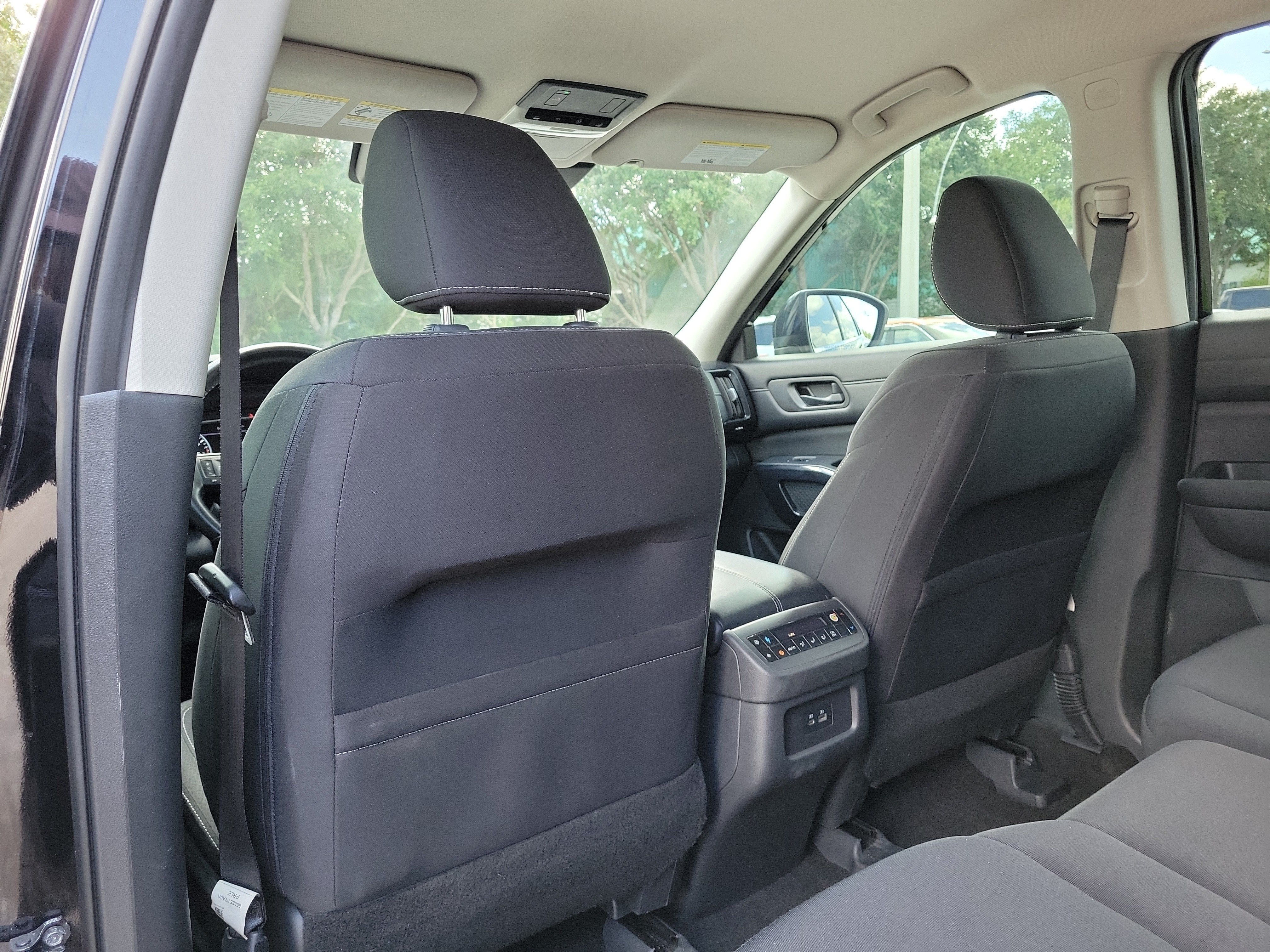 2023 Nissan Pathfinder SV