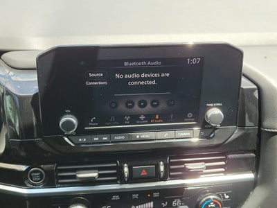 2023 Nissan Pathfinder SV