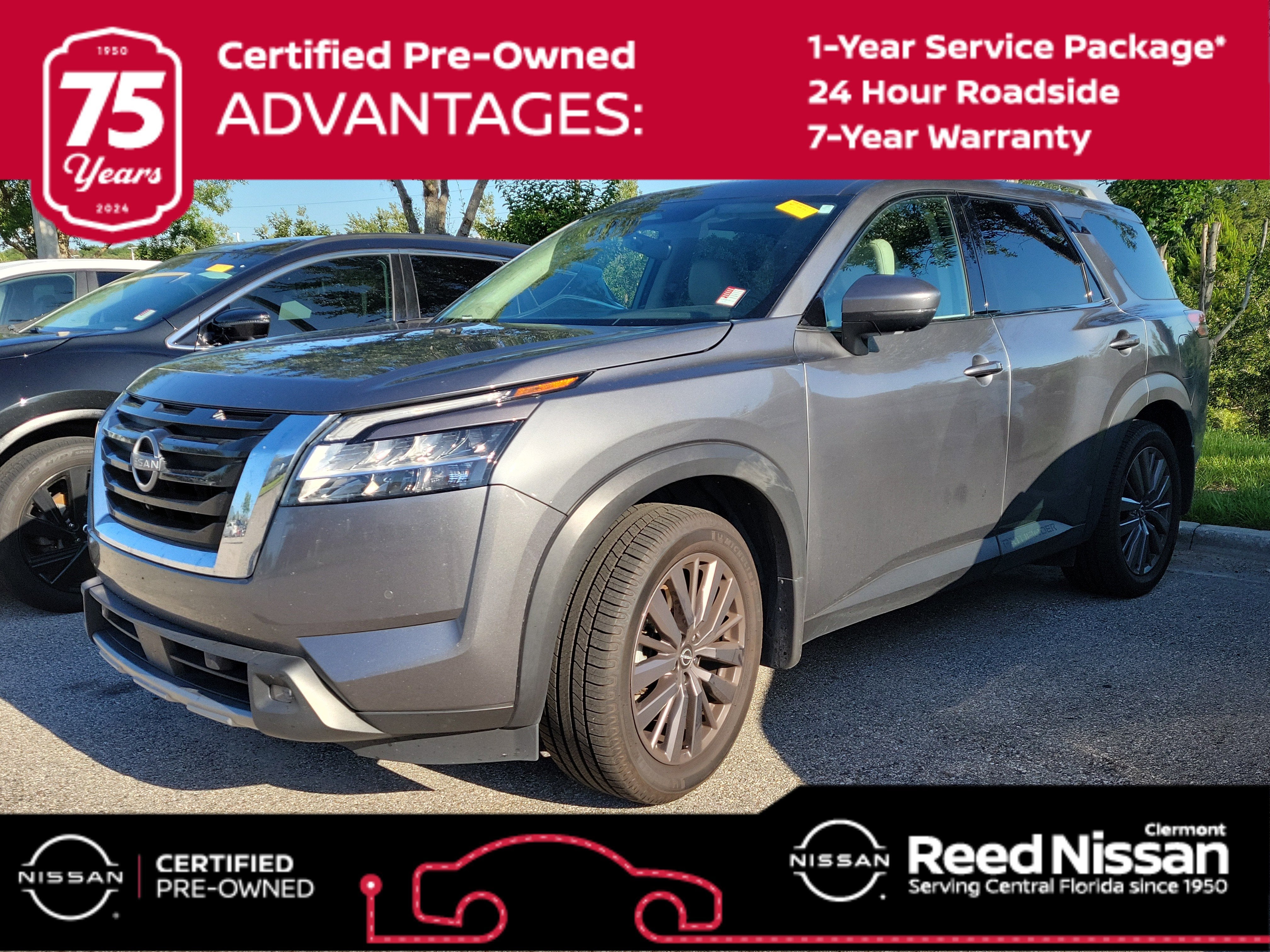 2023 Nissan Pathfinder SL 4WD's photo