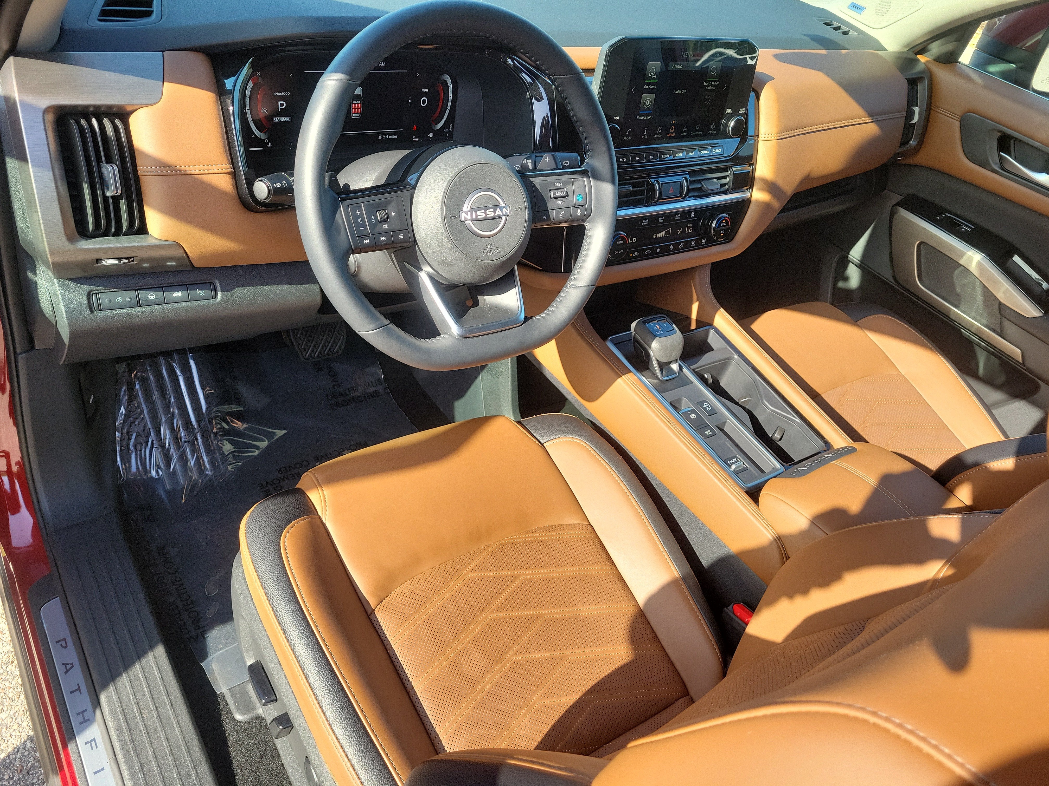 2025 Nissan Pathfinder Platinum