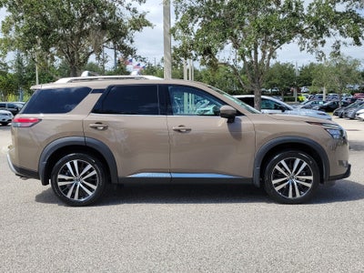 2025 Nissan Pathfinder Platinum