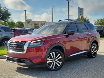 2025 Nissan Pathfinder Platinum