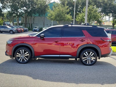 2025 Nissan Pathfinder Platinum