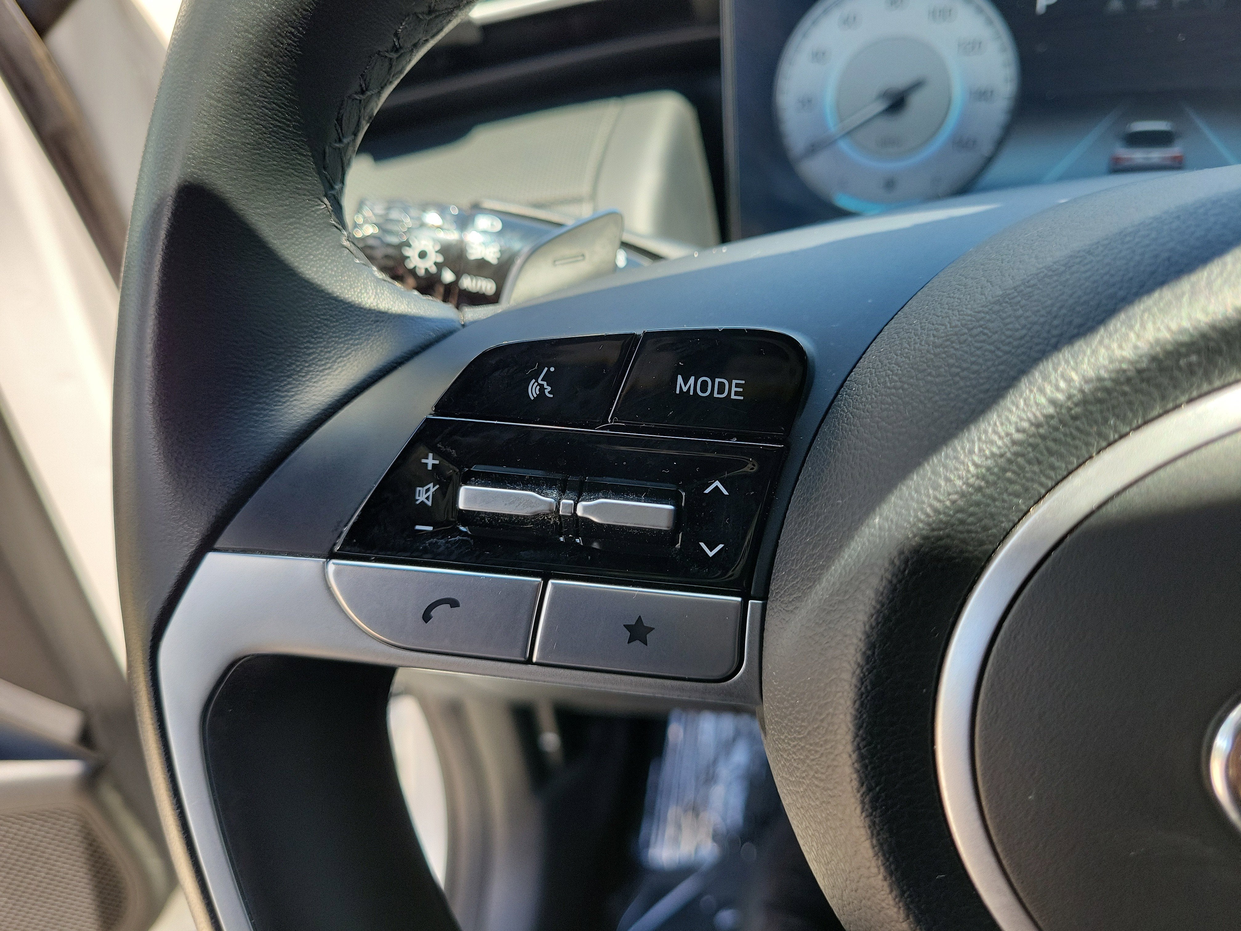 2023 Hyundai Santa Cruz SEL Premium