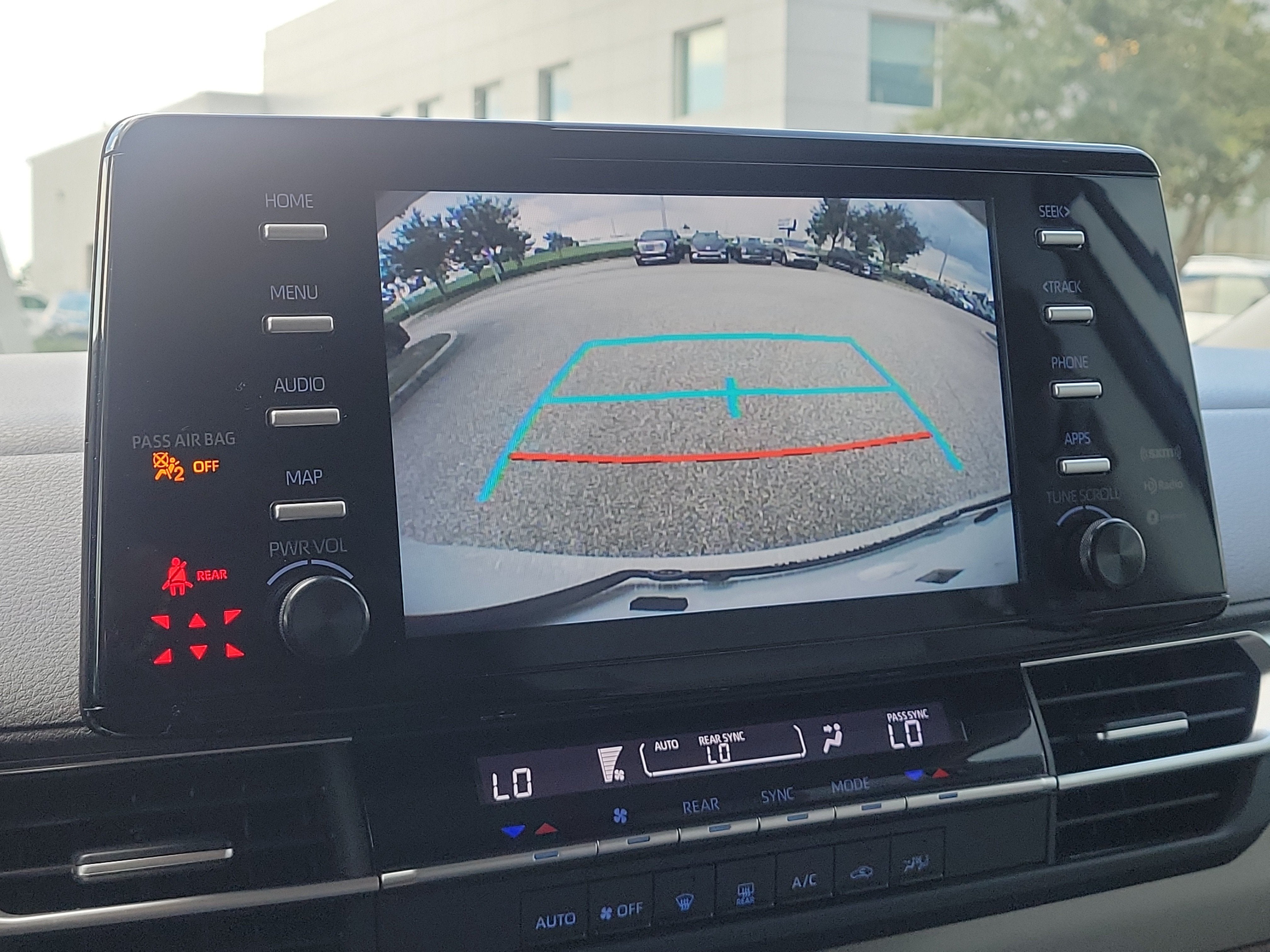 2024 Toyota Sienna LE