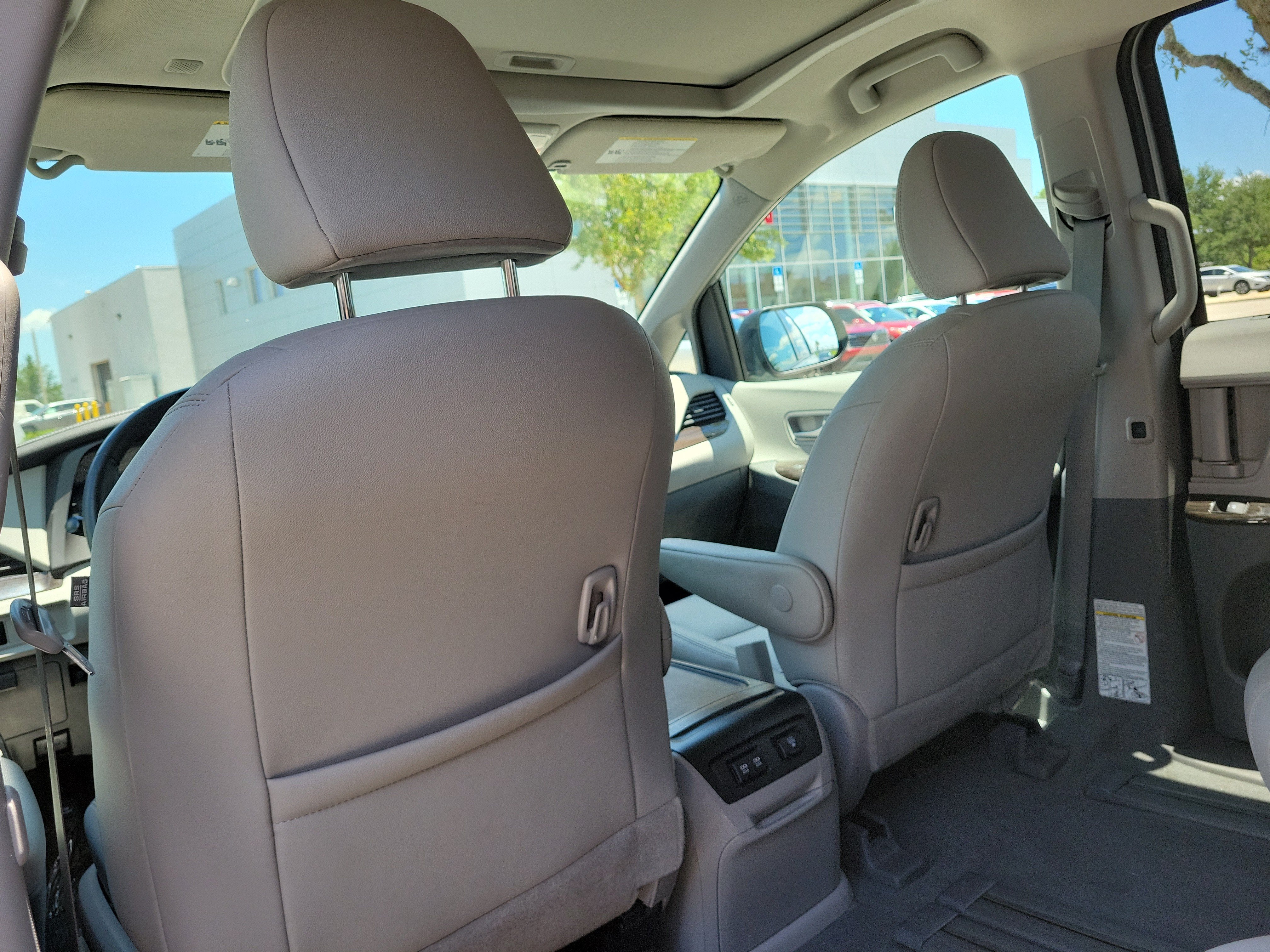 2020 Toyota Sienna XLE
