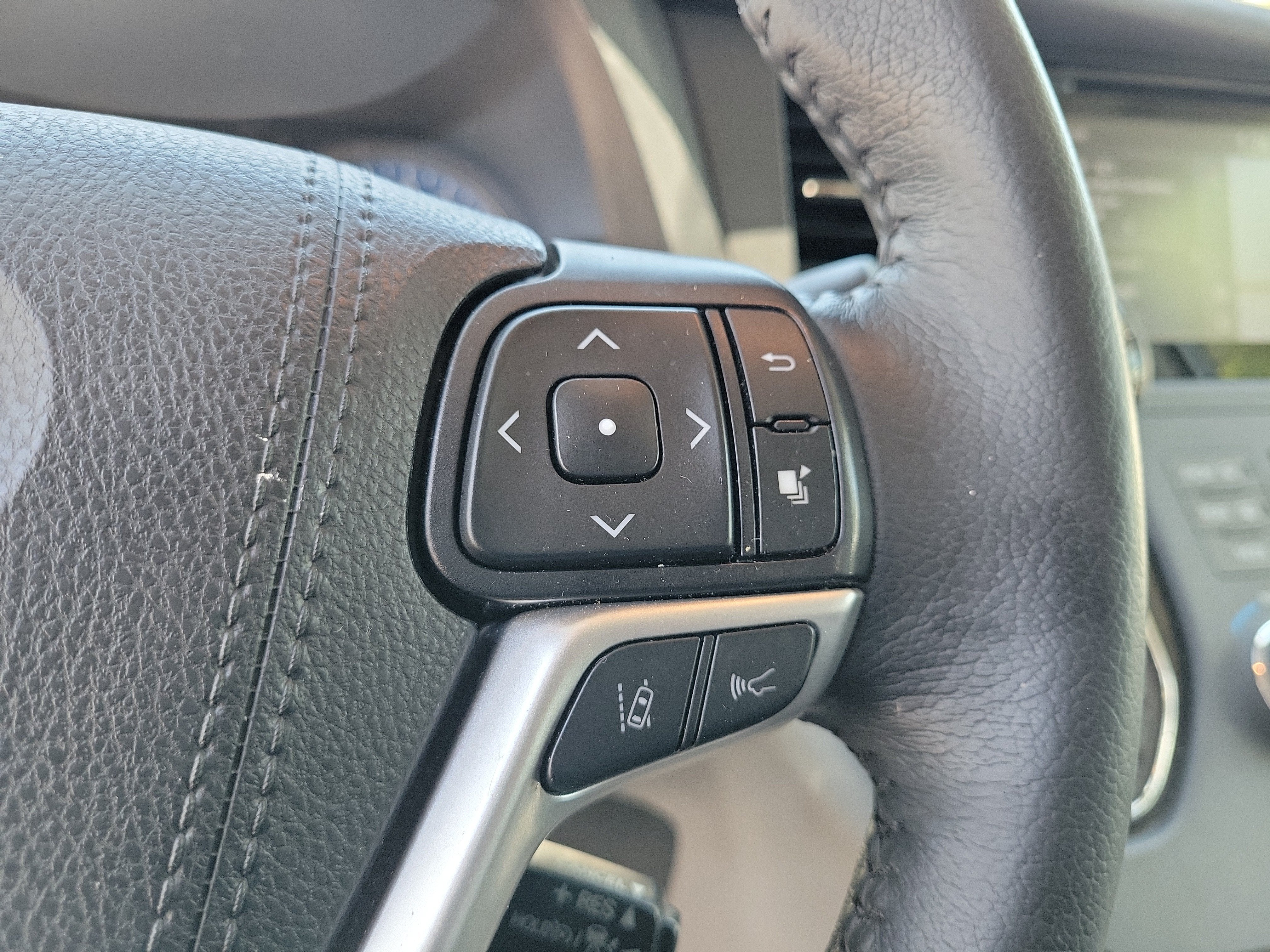 2020 Toyota Sienna XLE