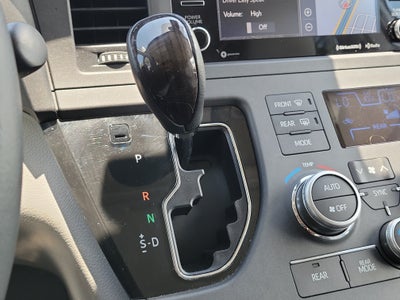 2020 Toyota Sienna XLE