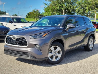 2022 Toyota Highlander LE