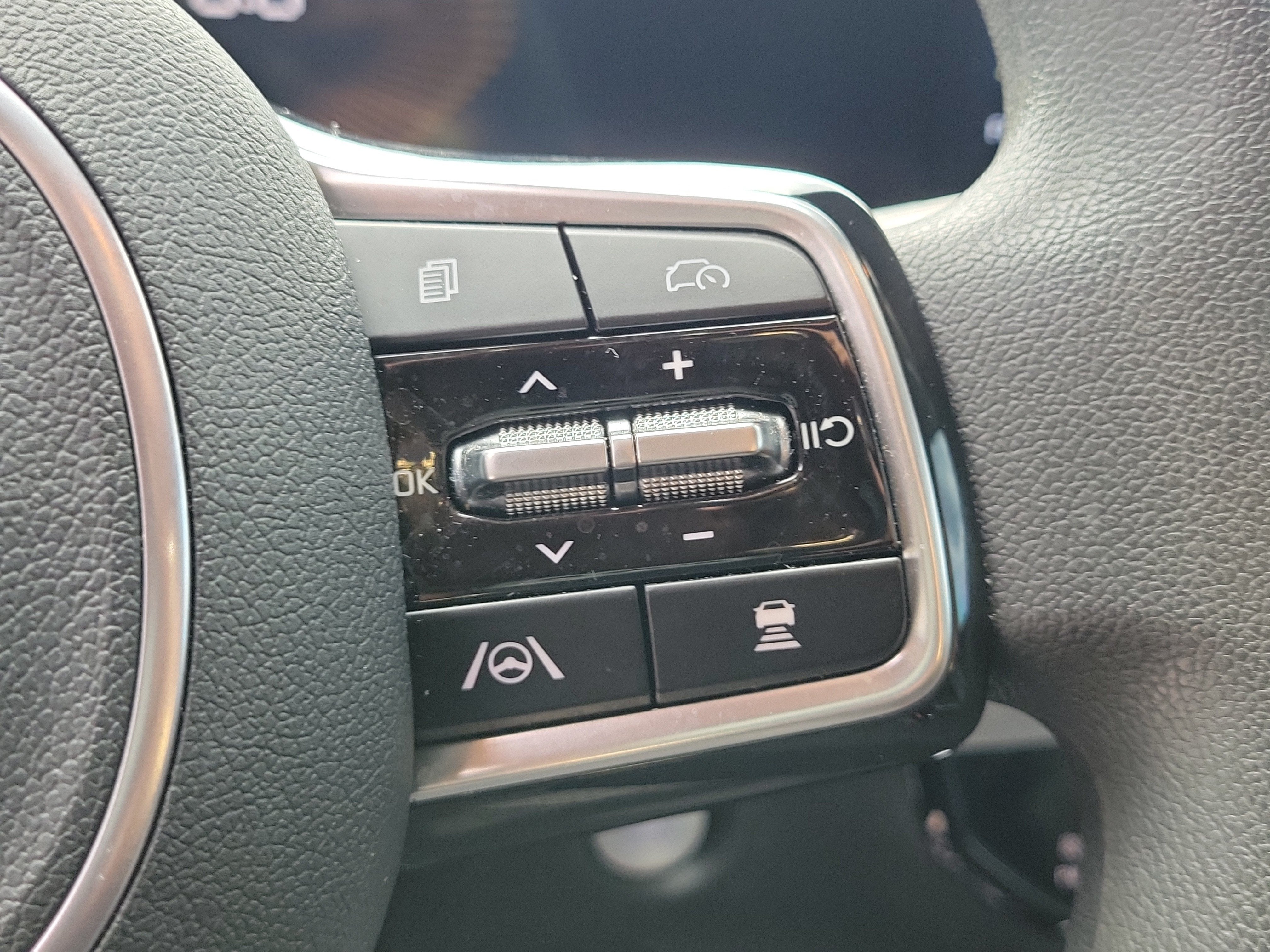 2024 Kia Sorento LX