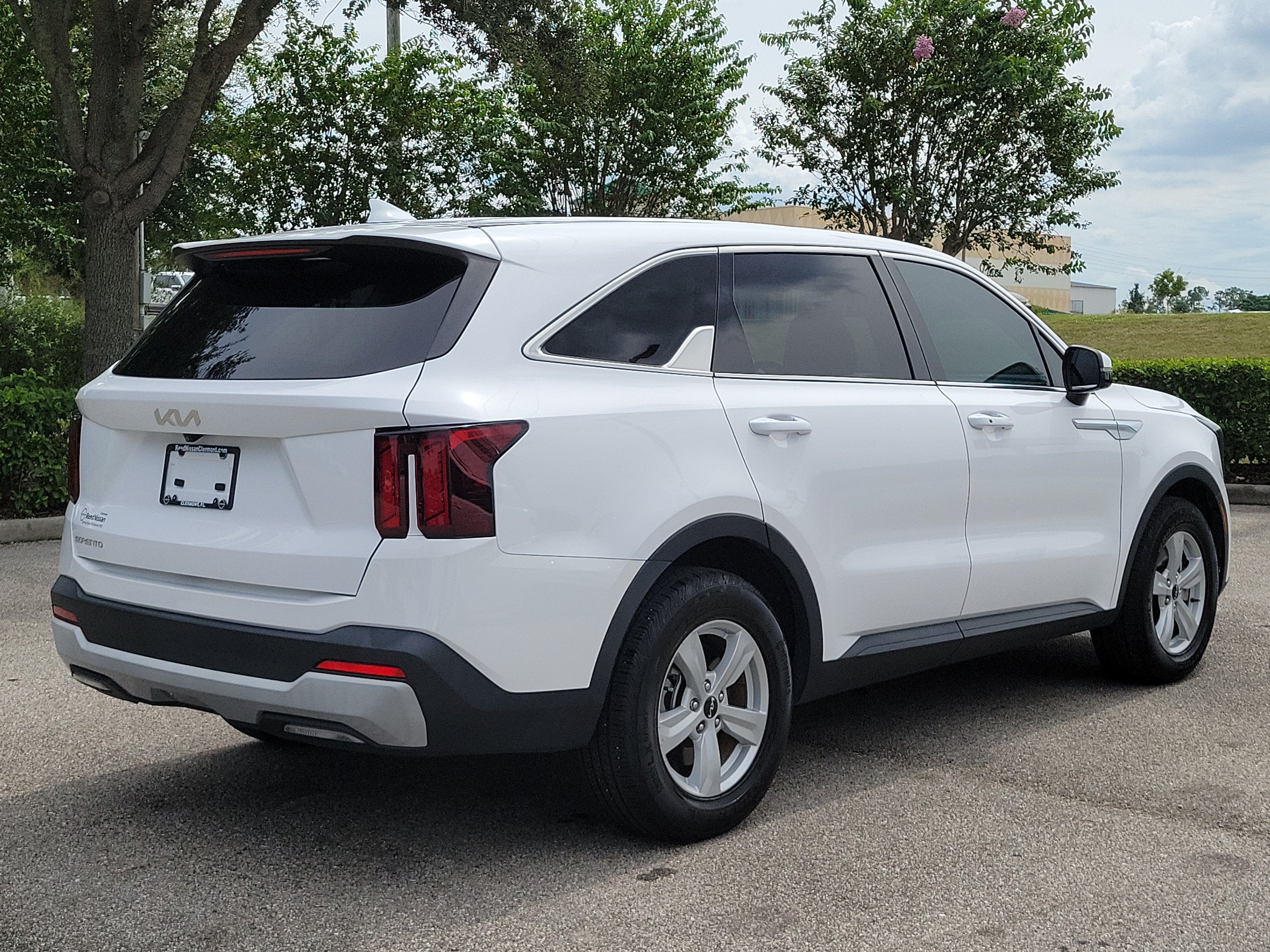 2024 Kia Sorento LX