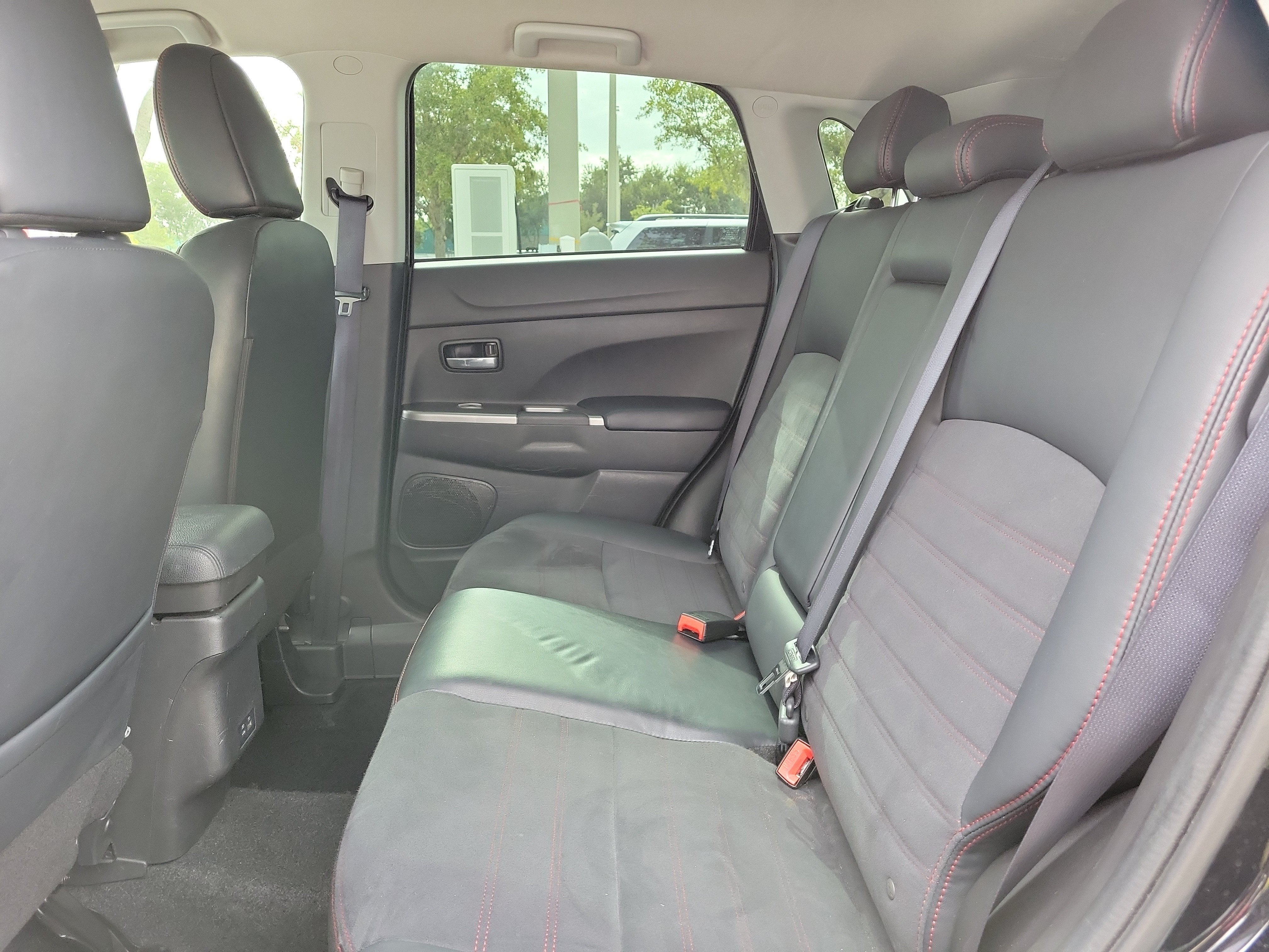 2023 Mitsubishi Outlander Sport ES