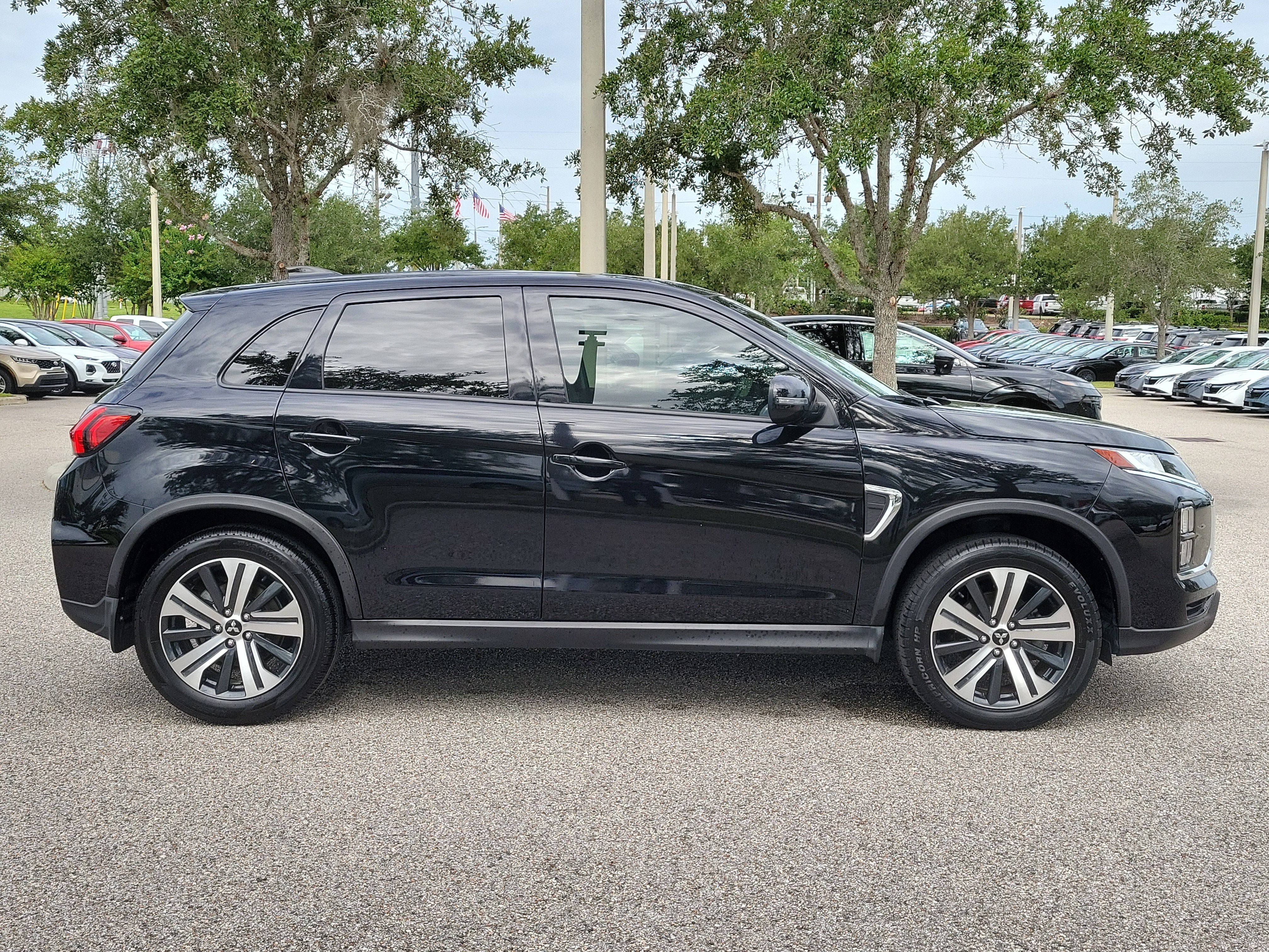 2023 Mitsubishi Outlander Sport ES