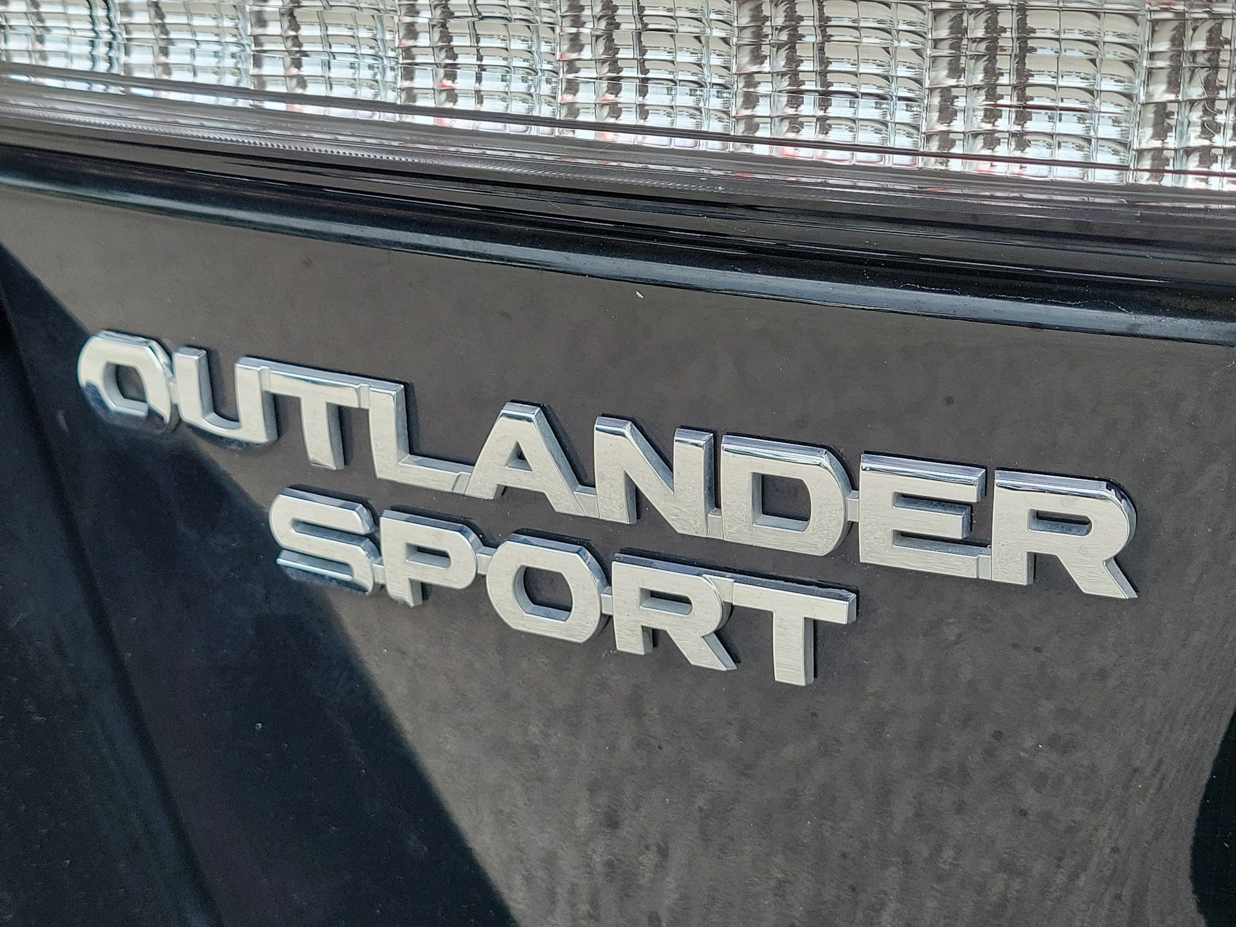 2023 Mitsubishi Outlander Sport ES