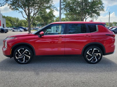 2023 Mitsubishi Outlander SE