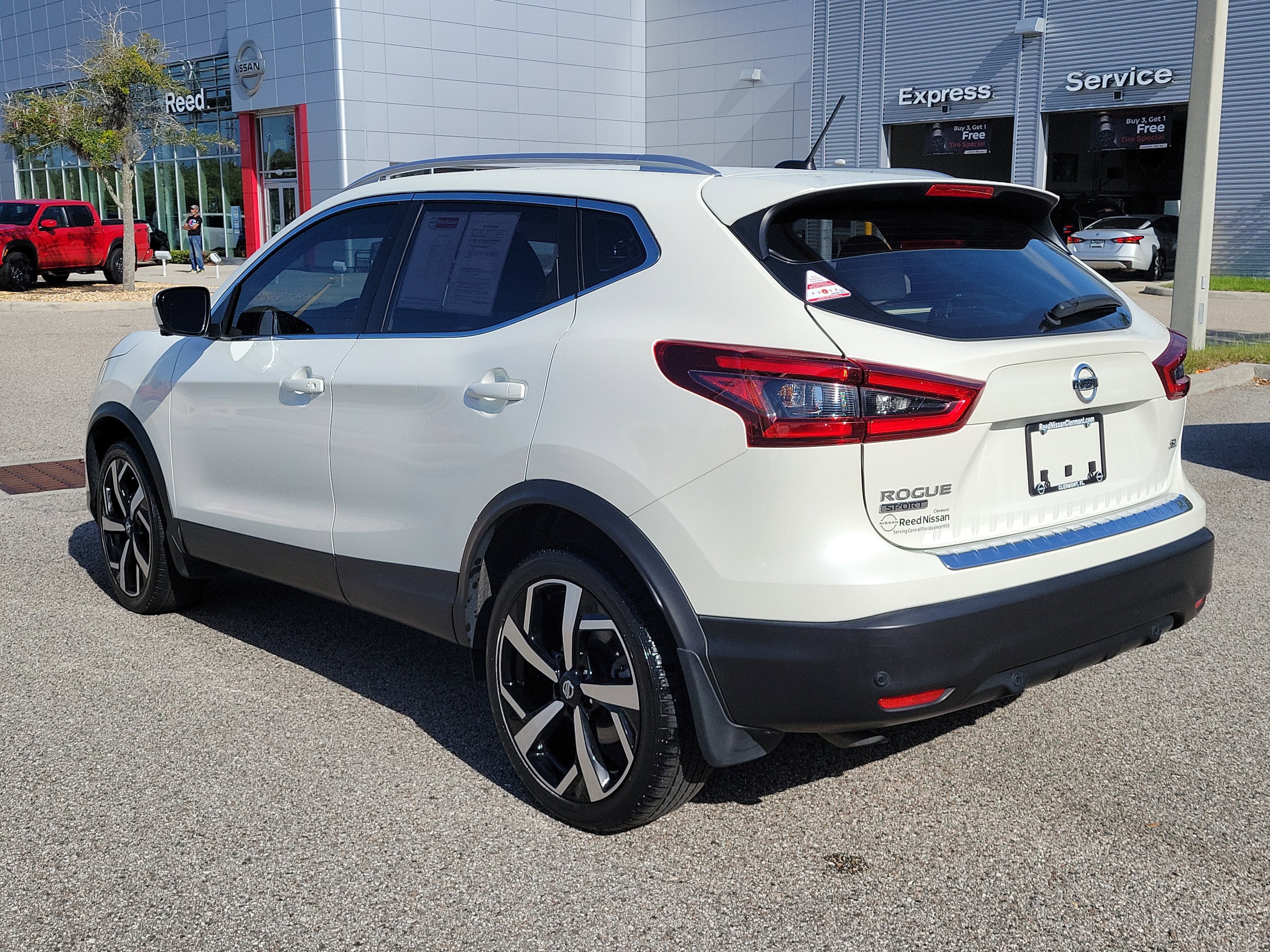 2021 Nissan Rogue Sport SL