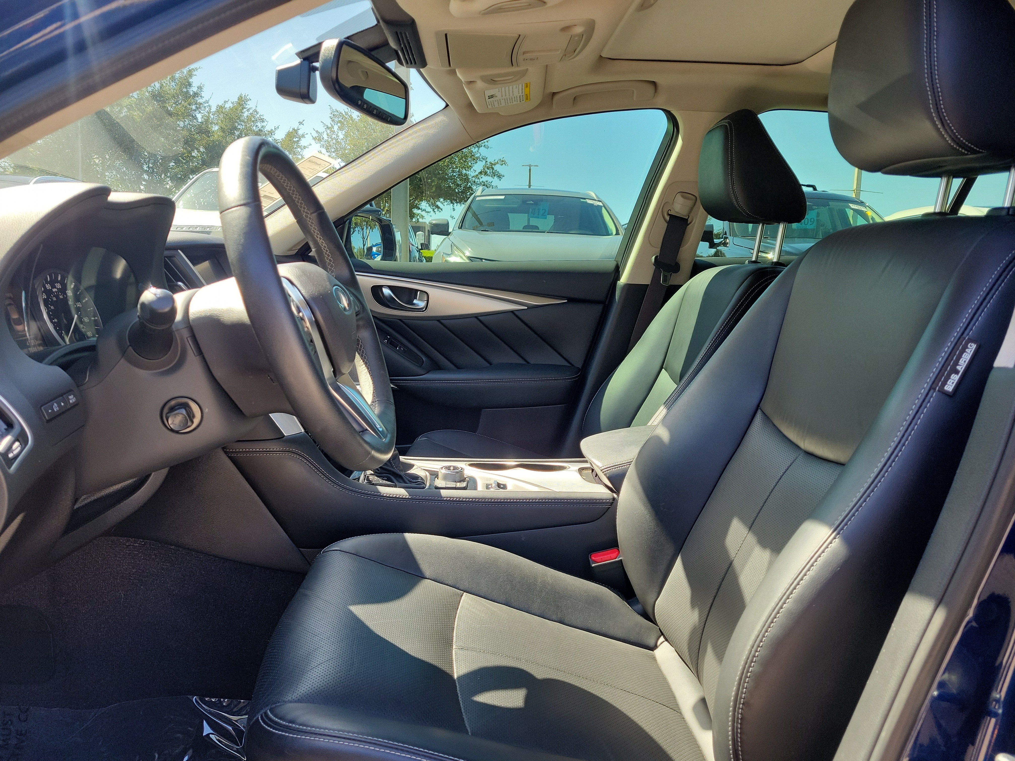 2023 INFINITI Q50 LUXE