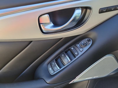 2023 INFINITI Q50 LUXE