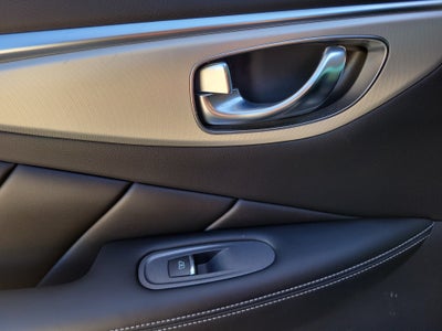 2023 INFINITI Q50 LUXE