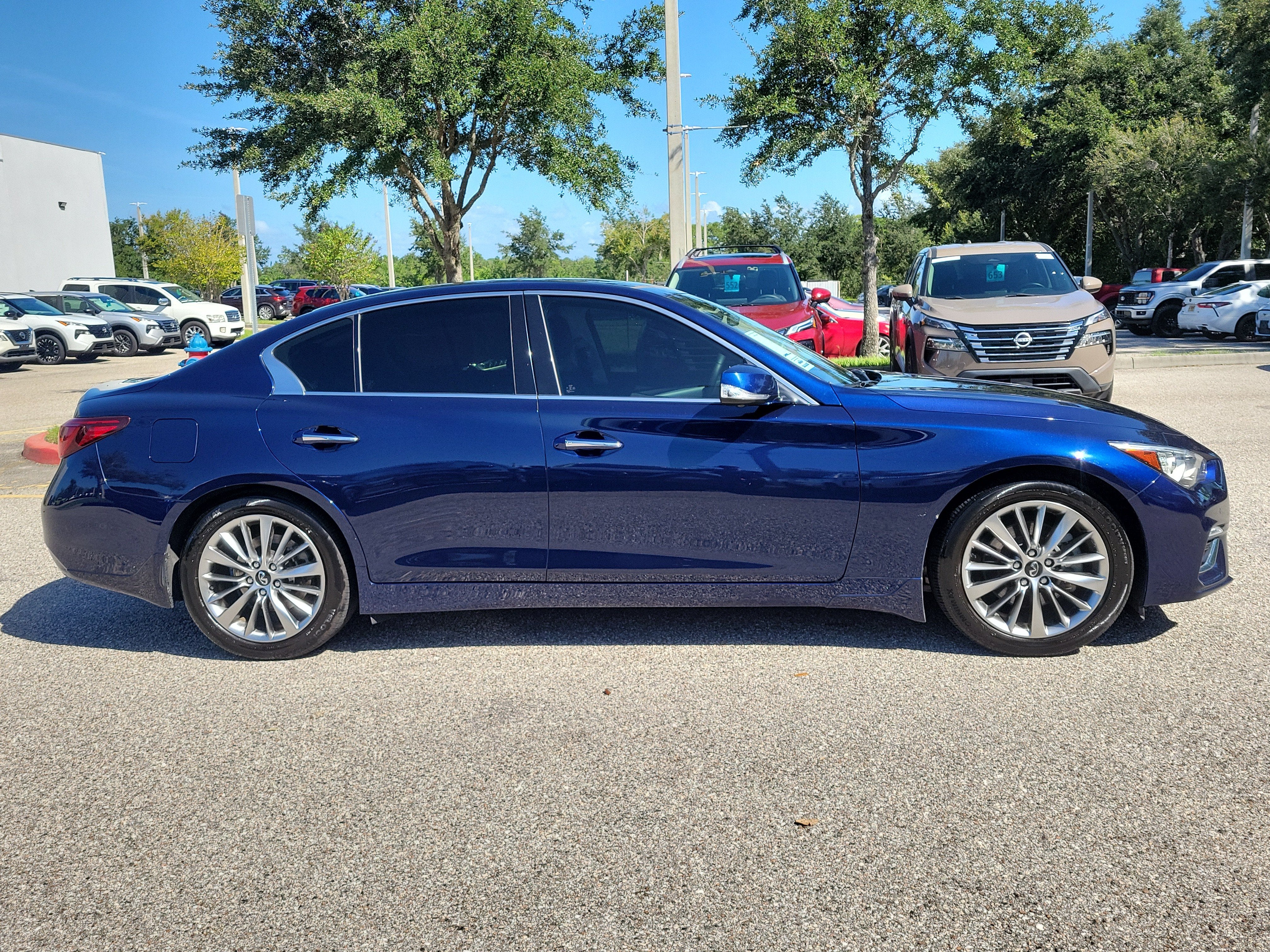 2023 INFINITI Q50 LUXE