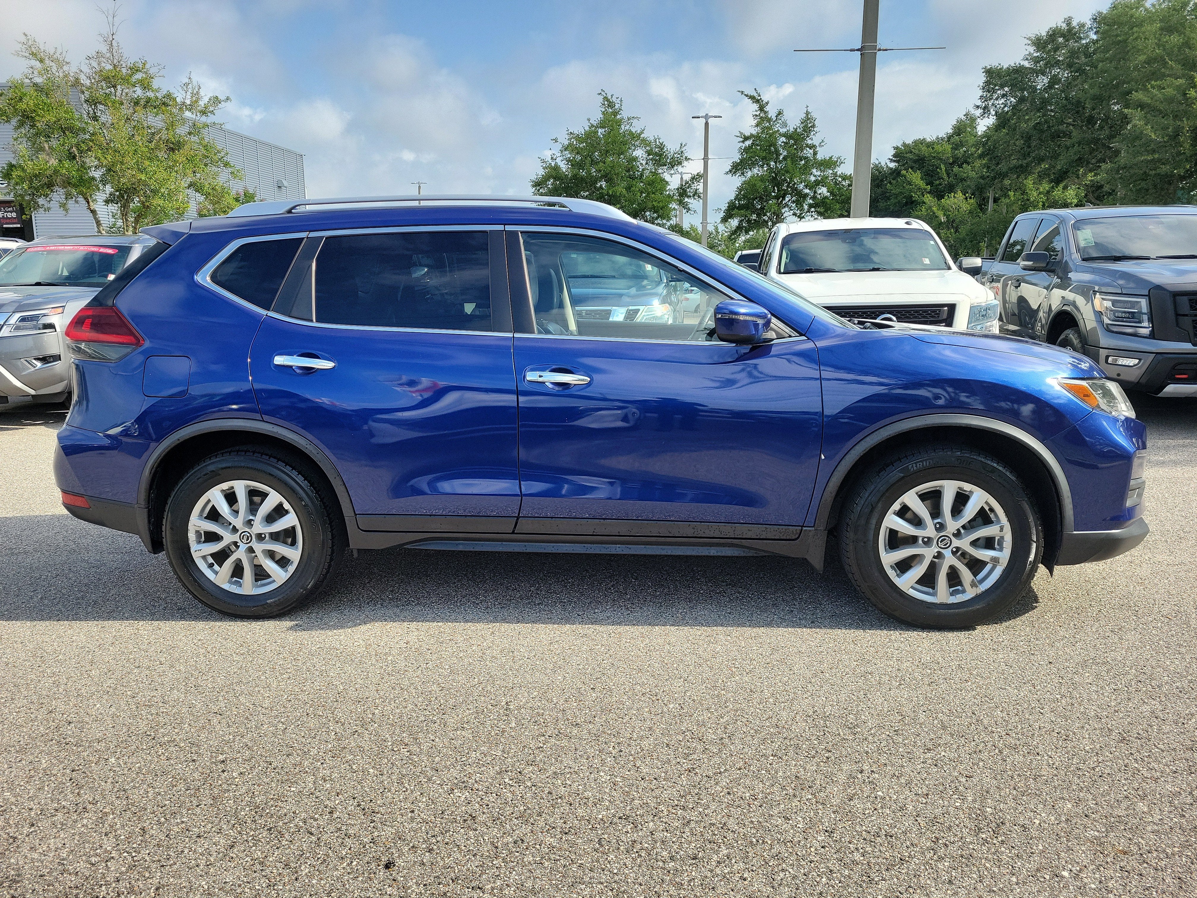 2019 Nissan Rogue SV