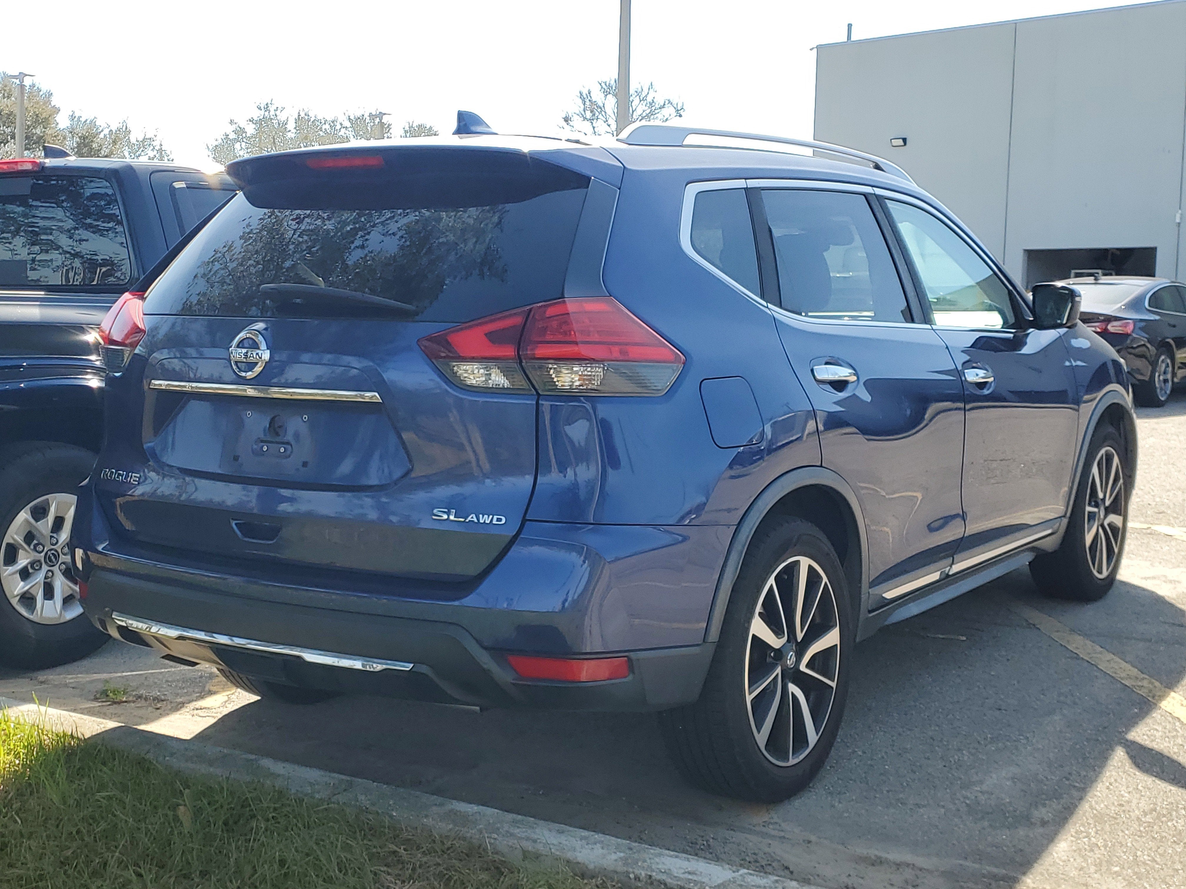 2017 Nissan Rogue SL