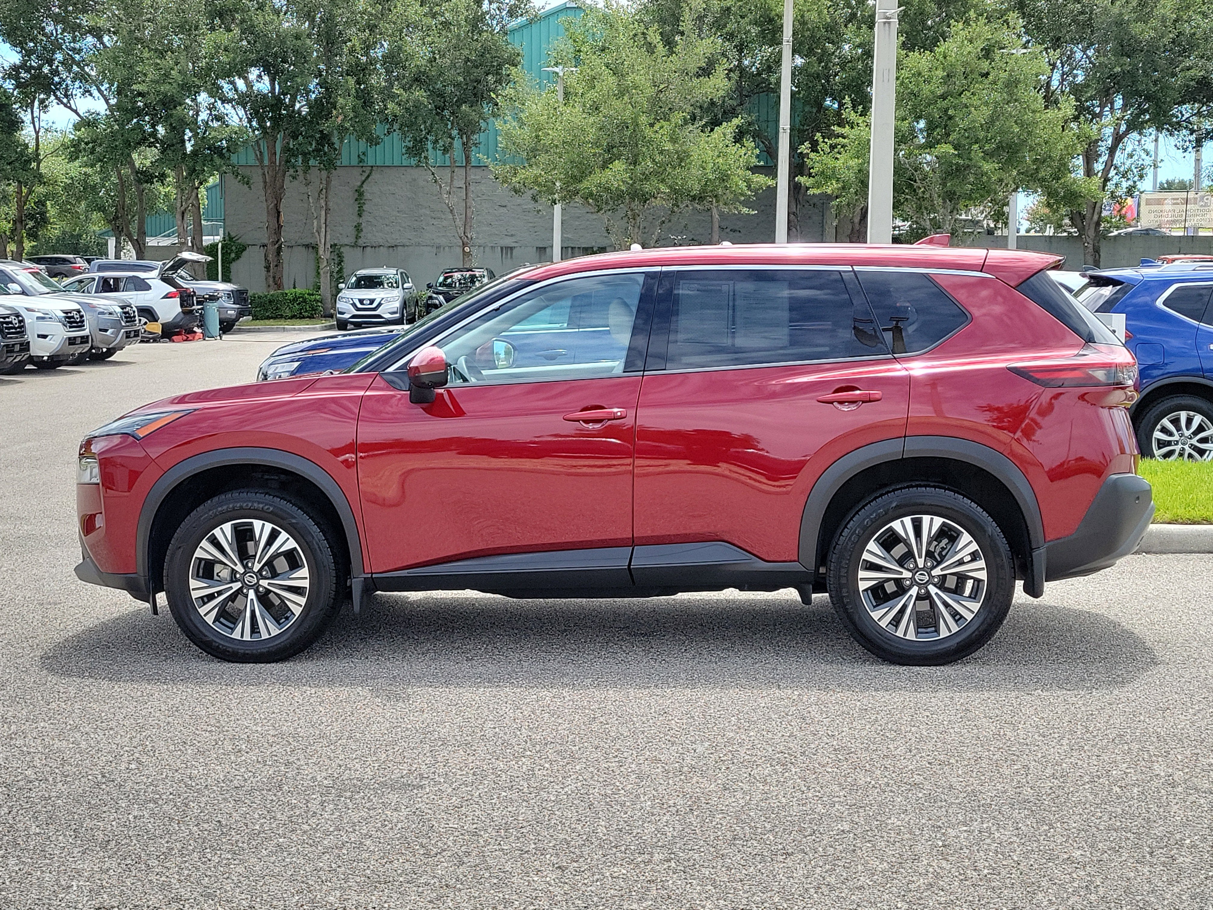 2021 Nissan Rogue SV