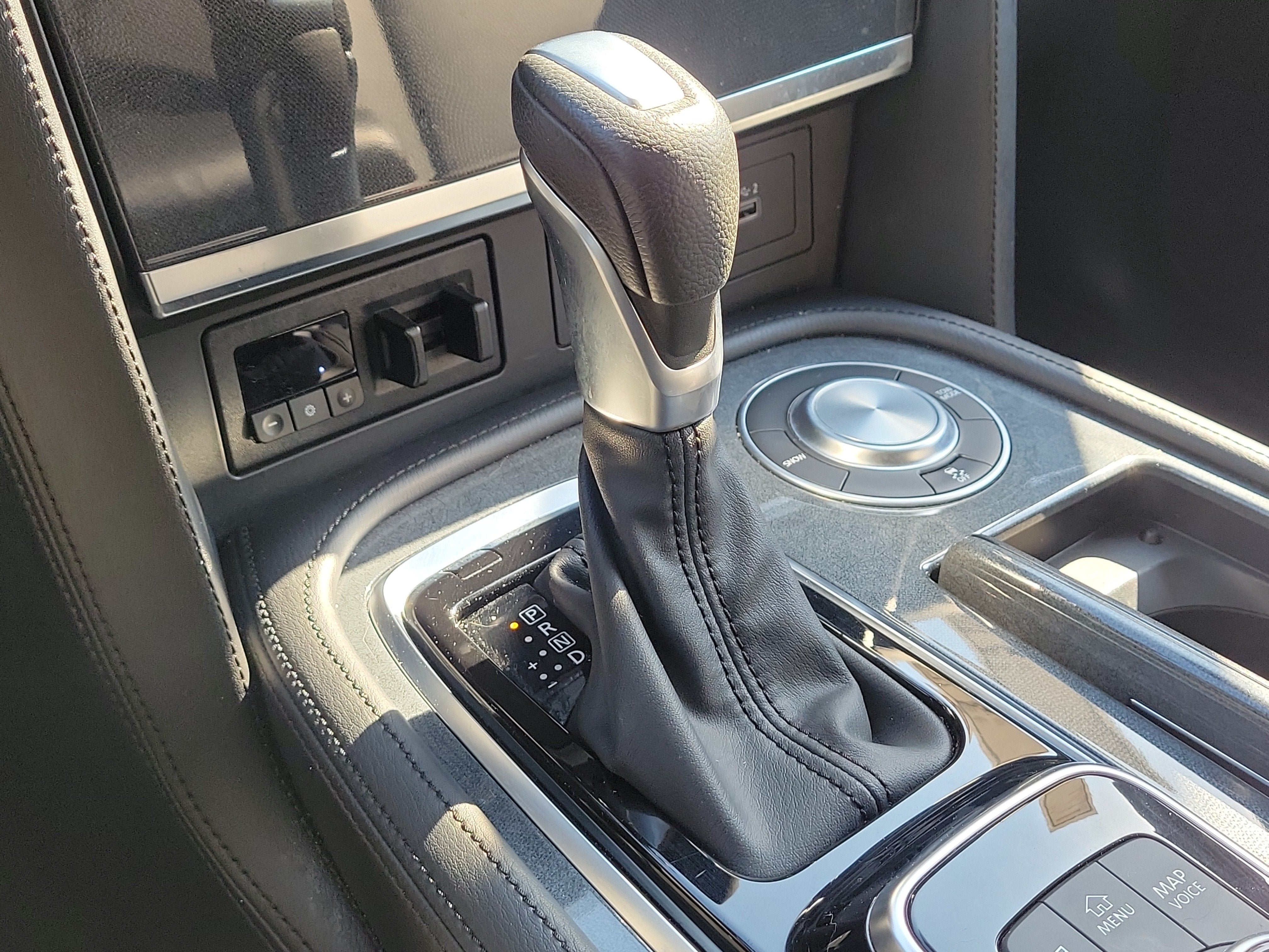 2023 Nissan Armada SV