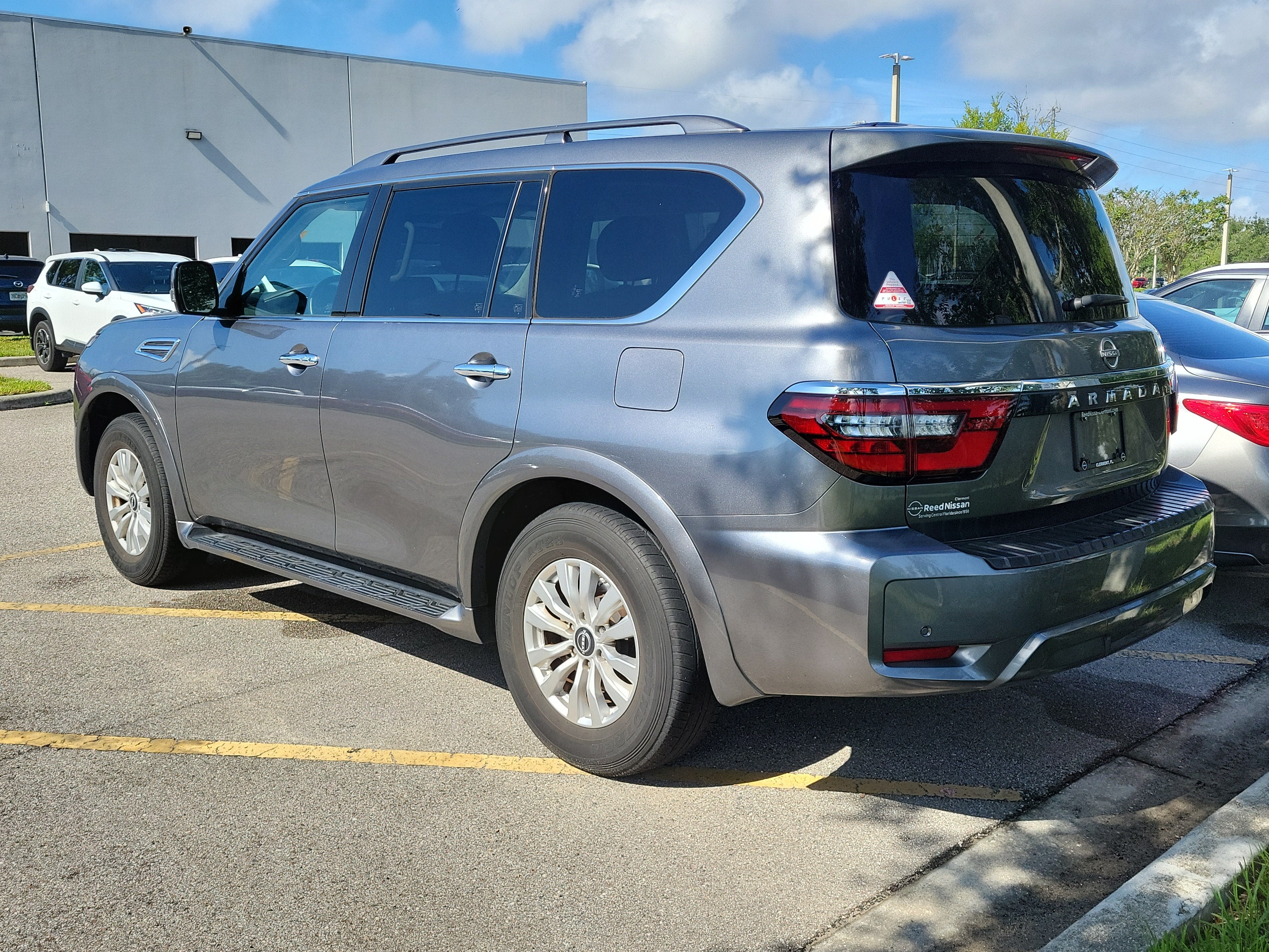 2023 Nissan Armada SV
