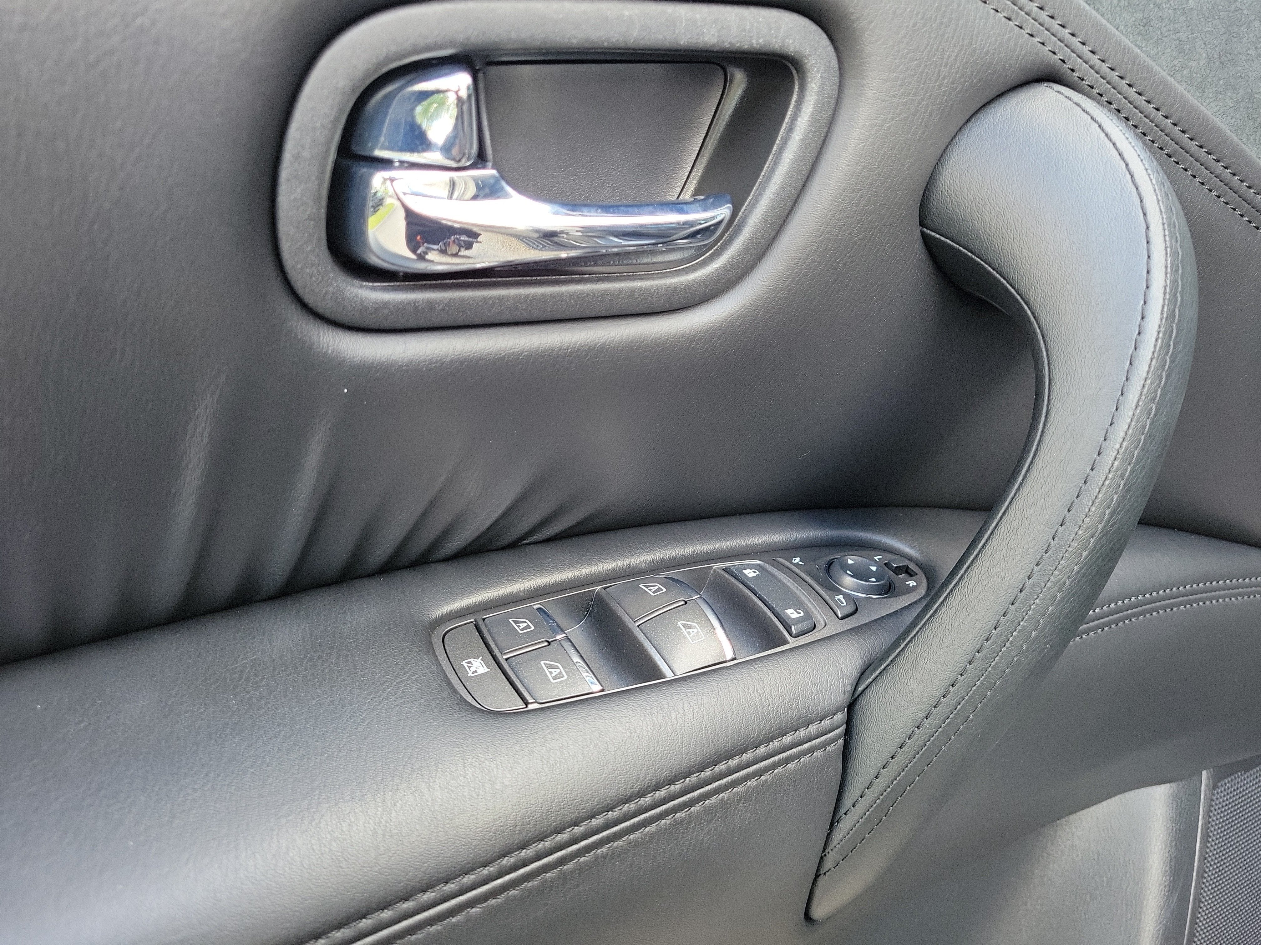 2023 Nissan Armada SV