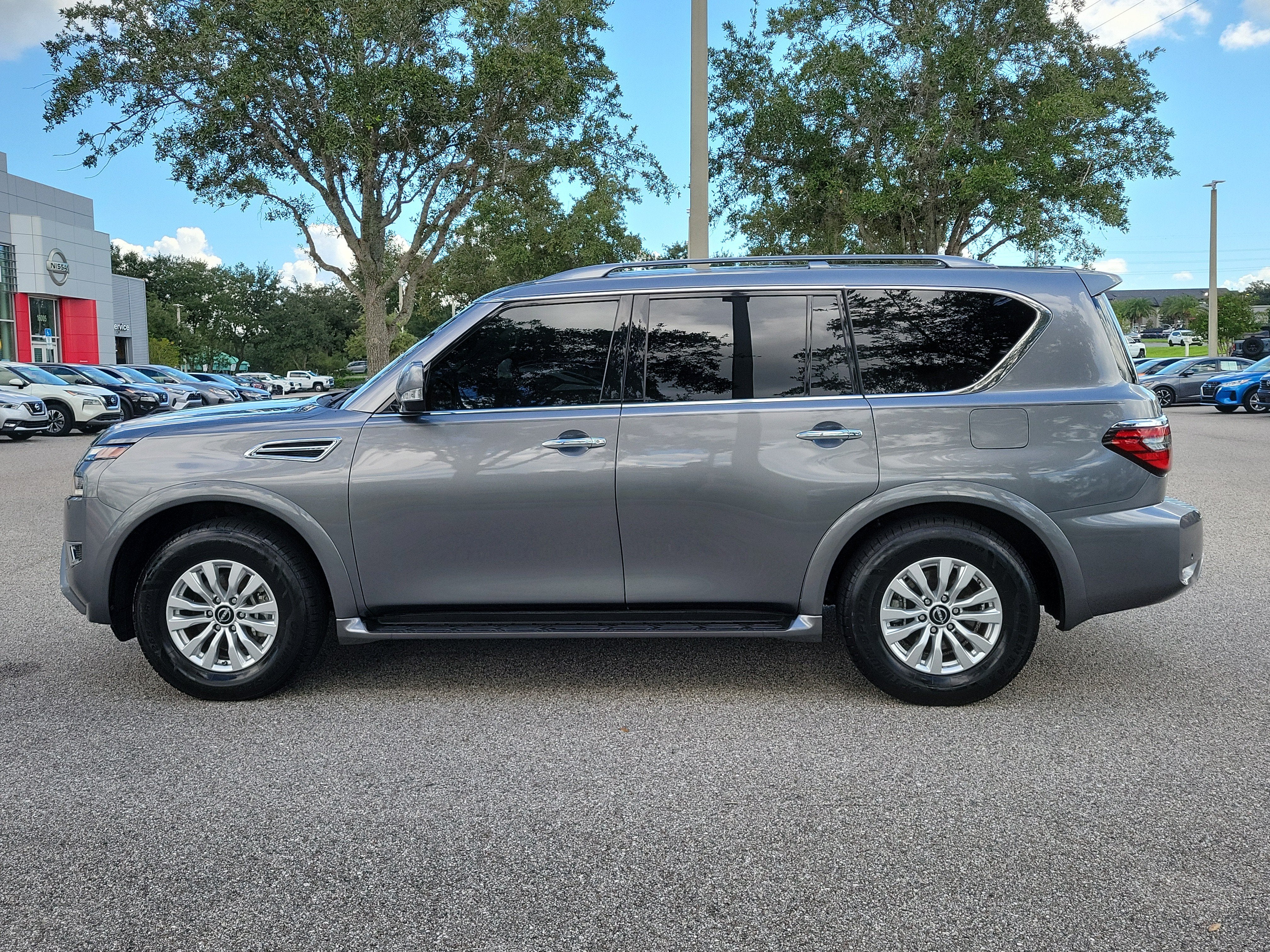 2023 Nissan Armada SV
