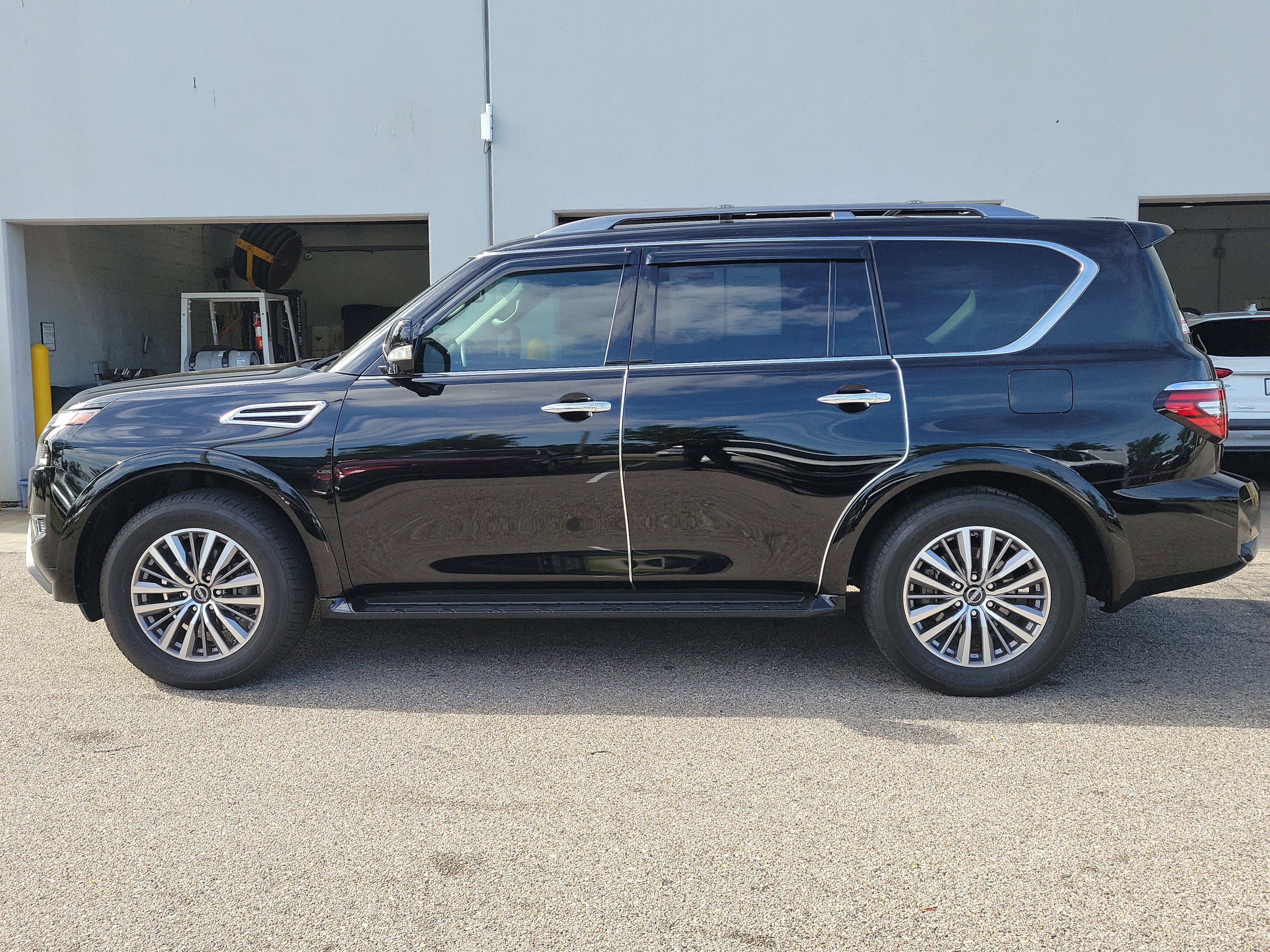 2023 Nissan Armada SL