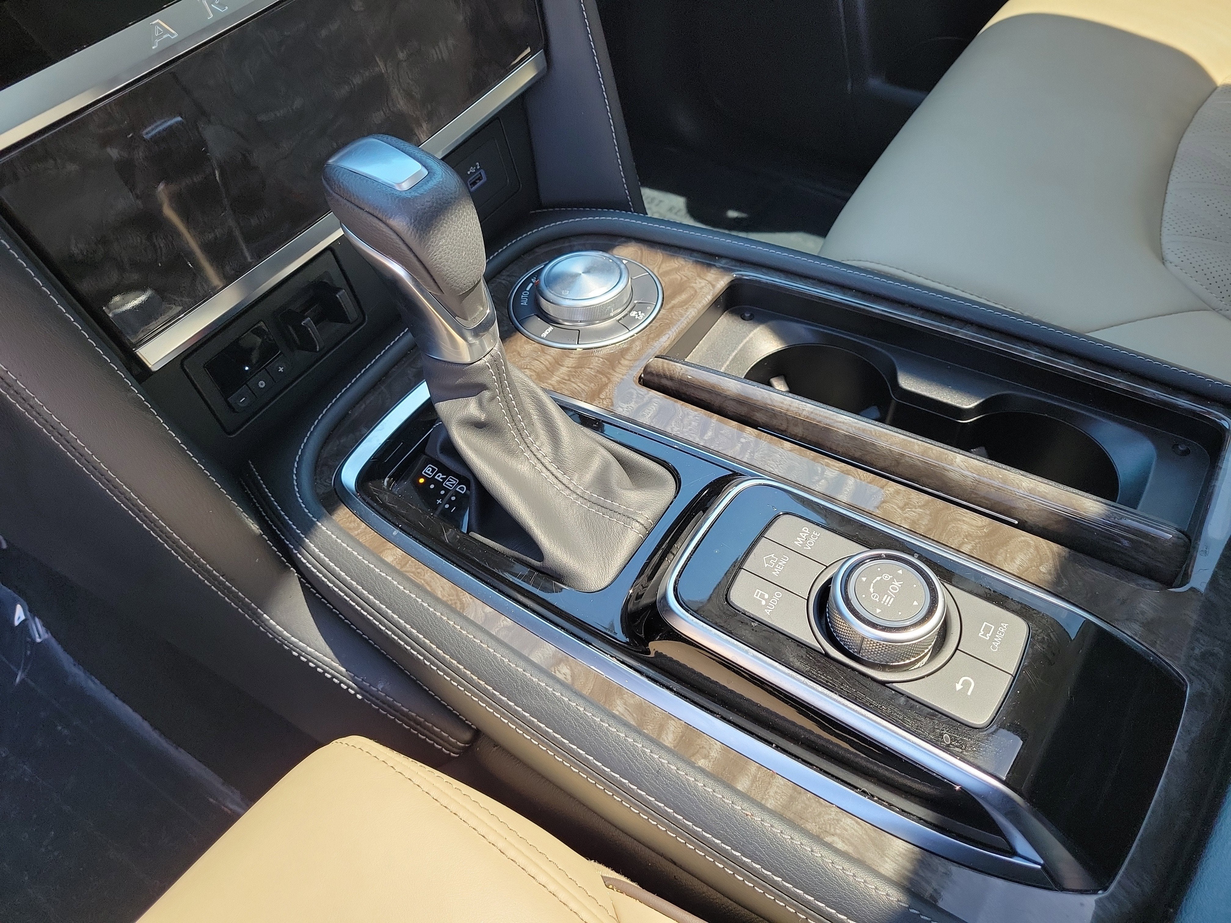 2023 Nissan Armada Platinum