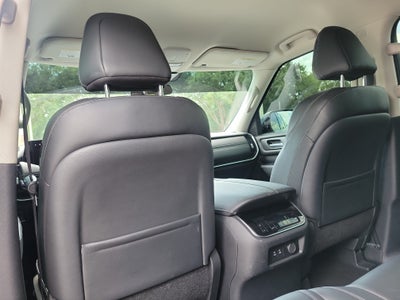 2025 Nissan Armada SV