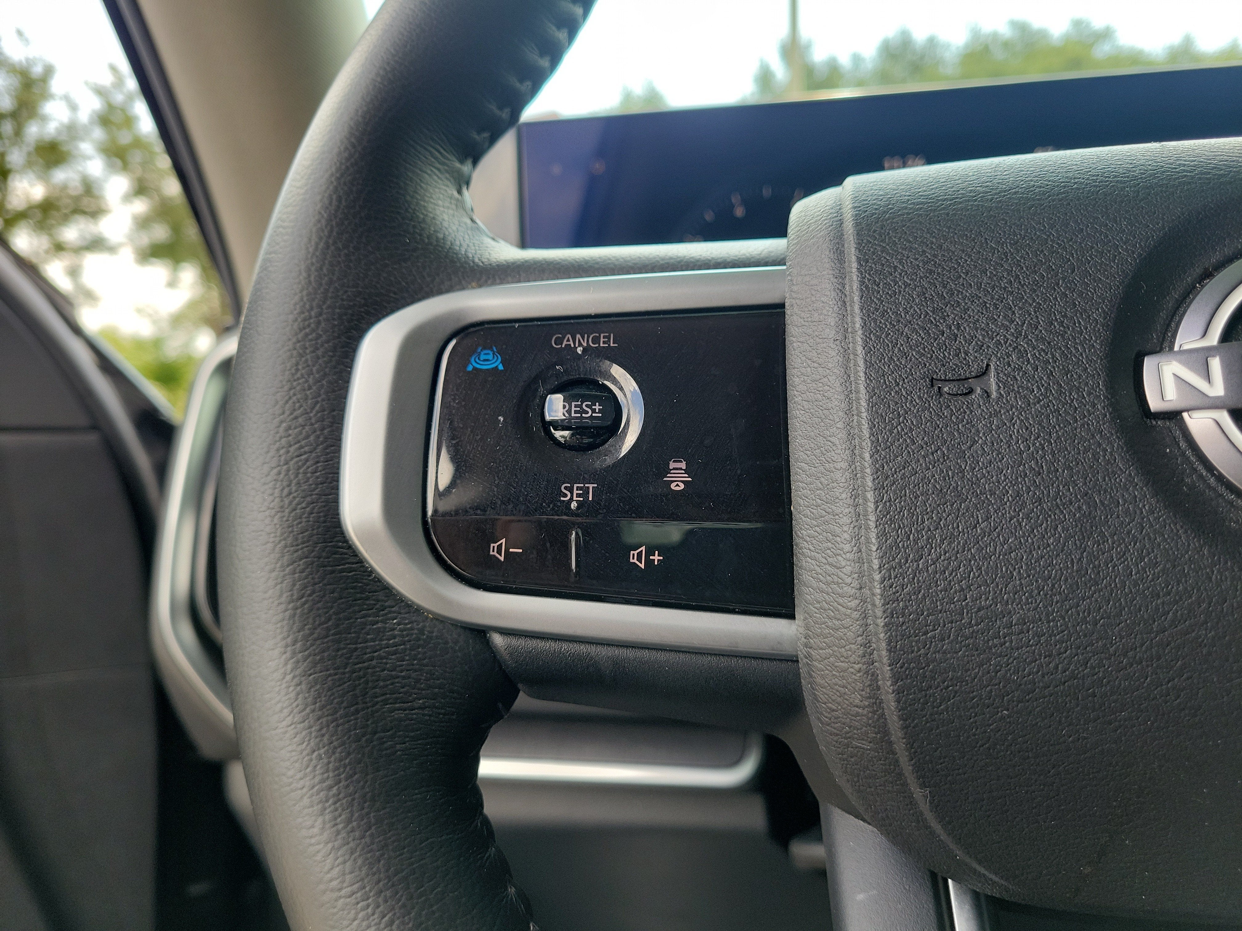2025 Nissan Armada SV