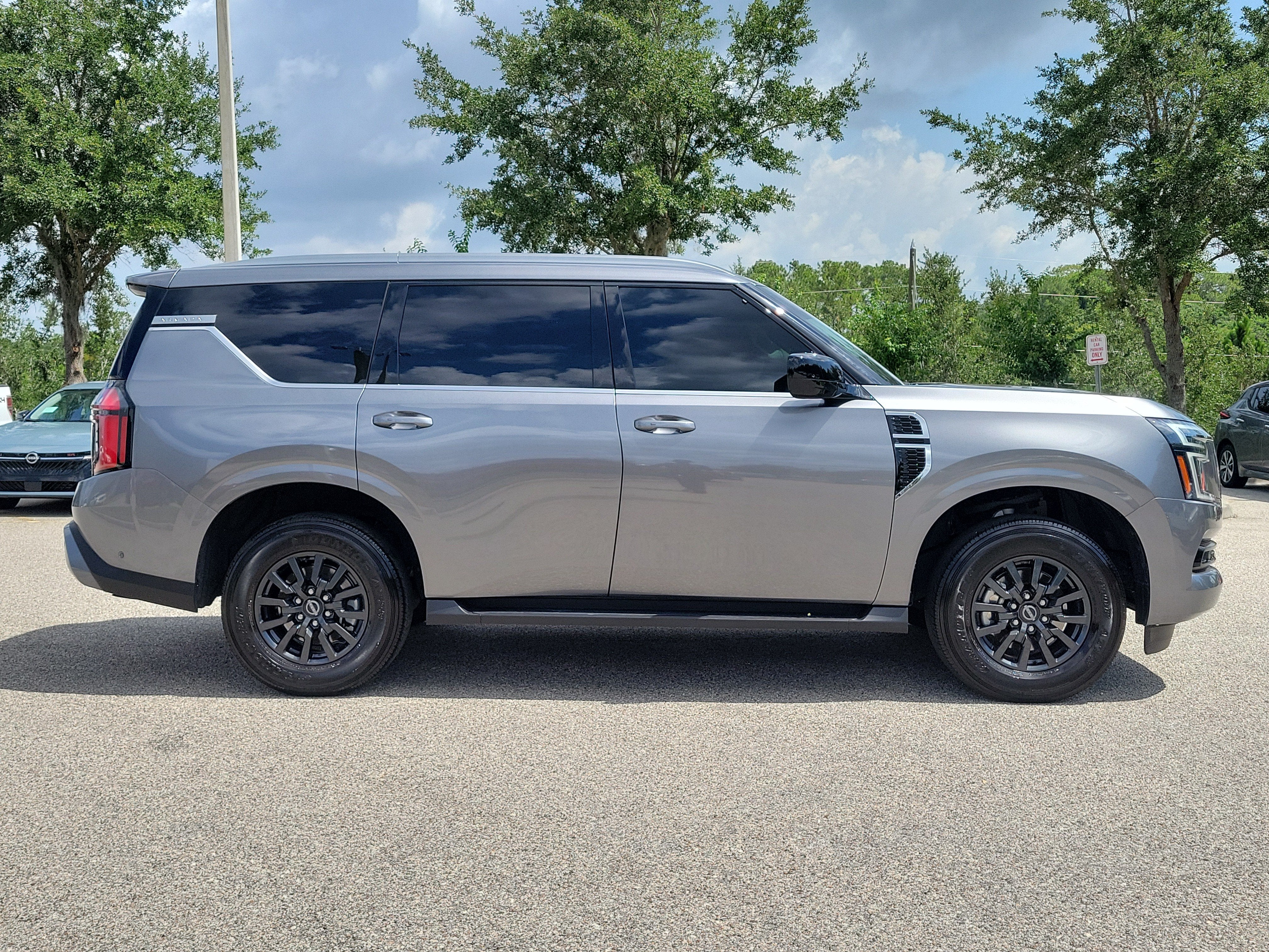 2025 Nissan Armada SV